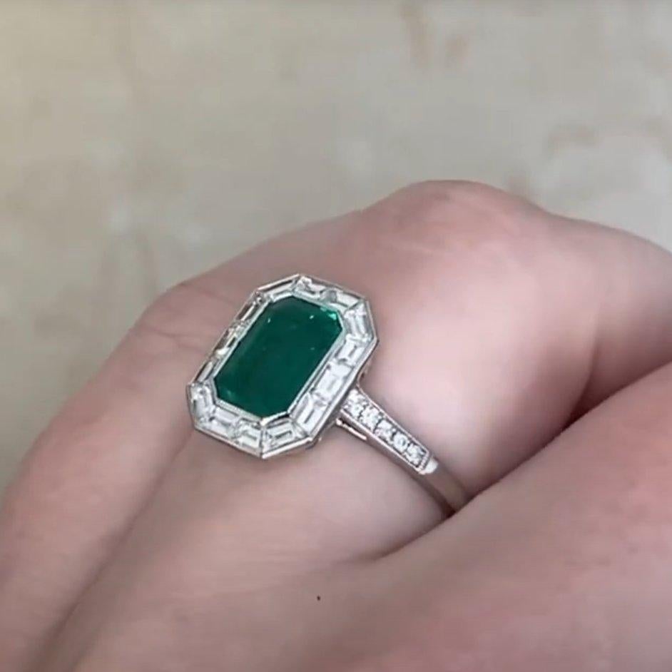 De las mujeres Anillo con halo de esmeralda verde natural talla esmeralda (aprox. 1,50 quilates), platino en venta