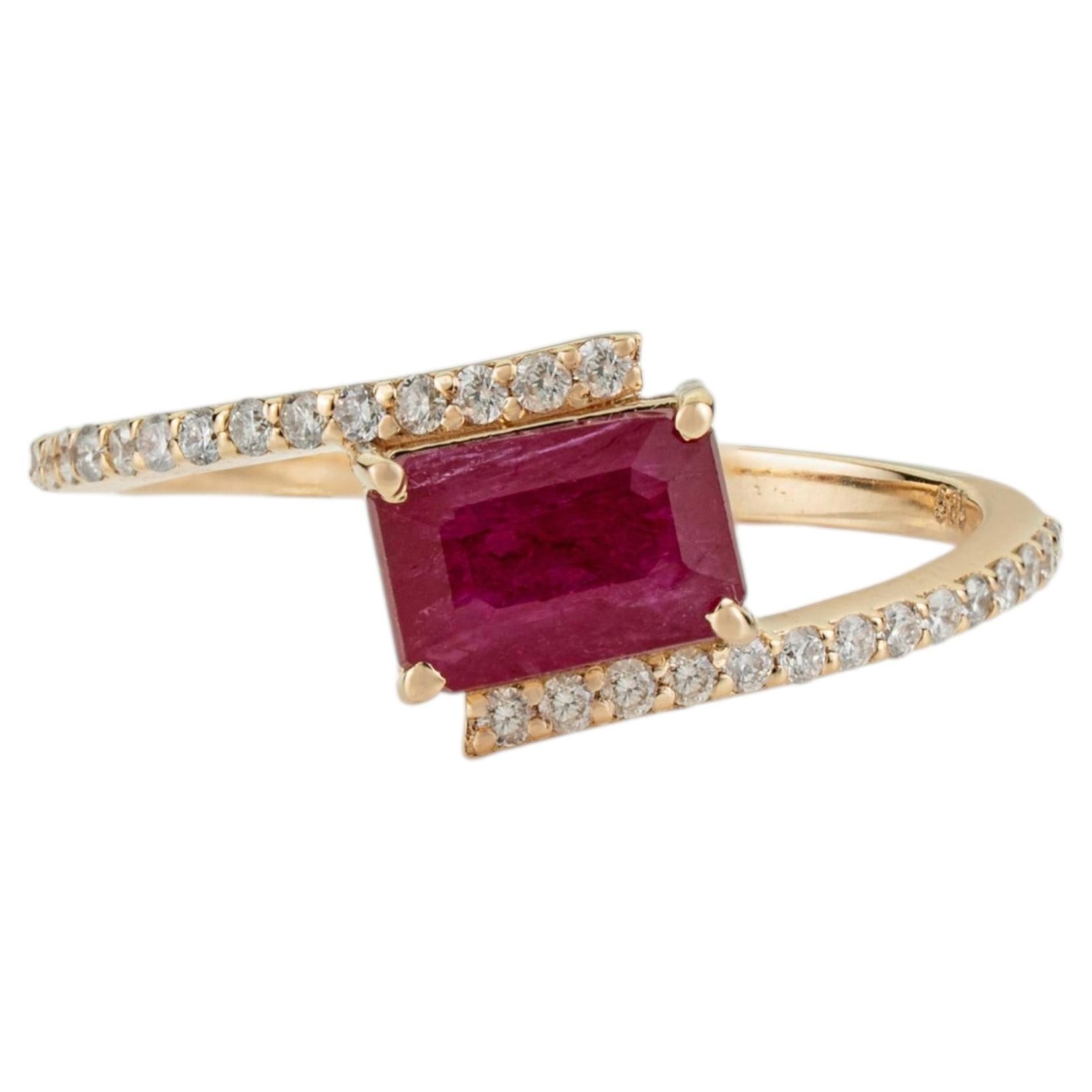 Anillo de diamantes de rubí rojo talla esmeralda de 1,25 ct en oro amarillo de 14 quilates engastado con garras