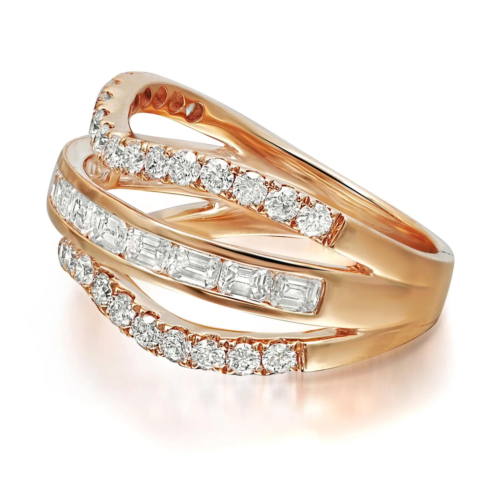 Modern Emerald Cut & Round Cut Diamond Band Ring 18K Rose Gold 1.61Cttw Size 6.5 For Sale