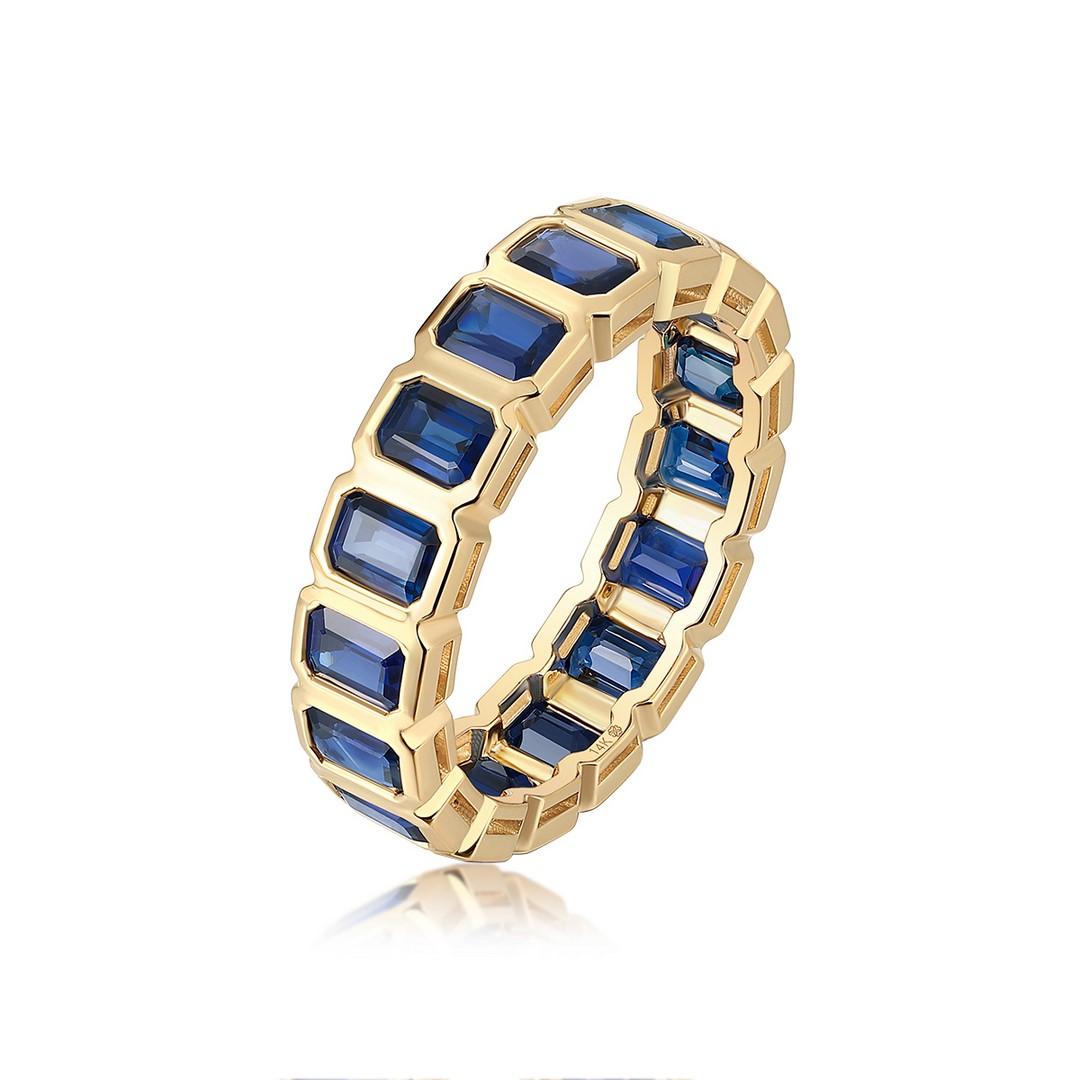 in vendita:  Anello Eternity con zaffiro blu reale taglio smeraldo in oro giallo 14 carati (18 carati su richiesta) 4