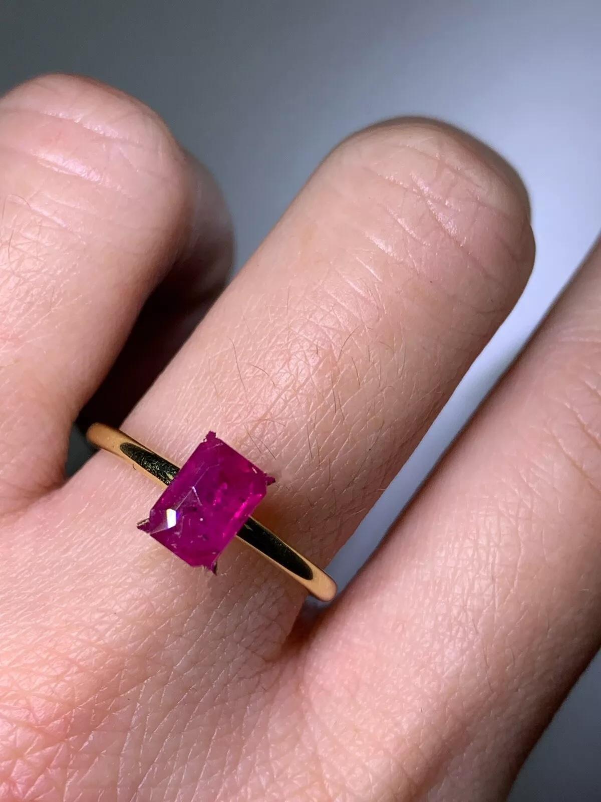 Women's or Men's Emerald cut ruby engagement ring 18k yellow gold For Sale