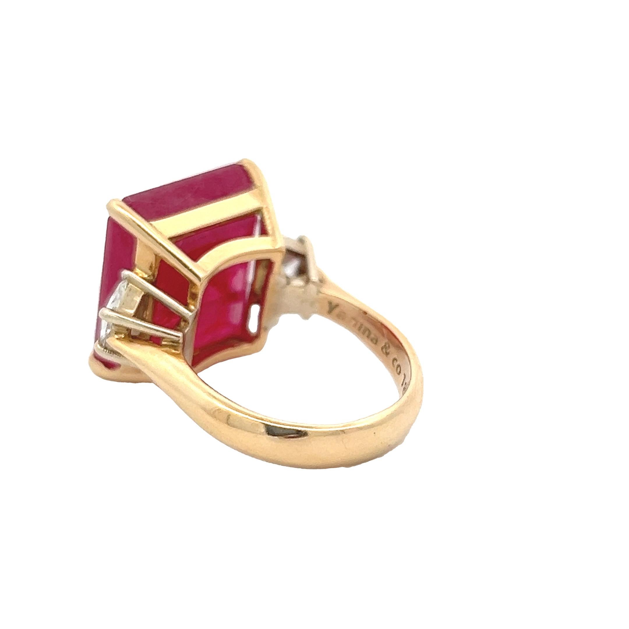 Smaragdschliff Rubin Ring im Zustand „Hervorragend“ im Angebot in Cedar Grove, NJ