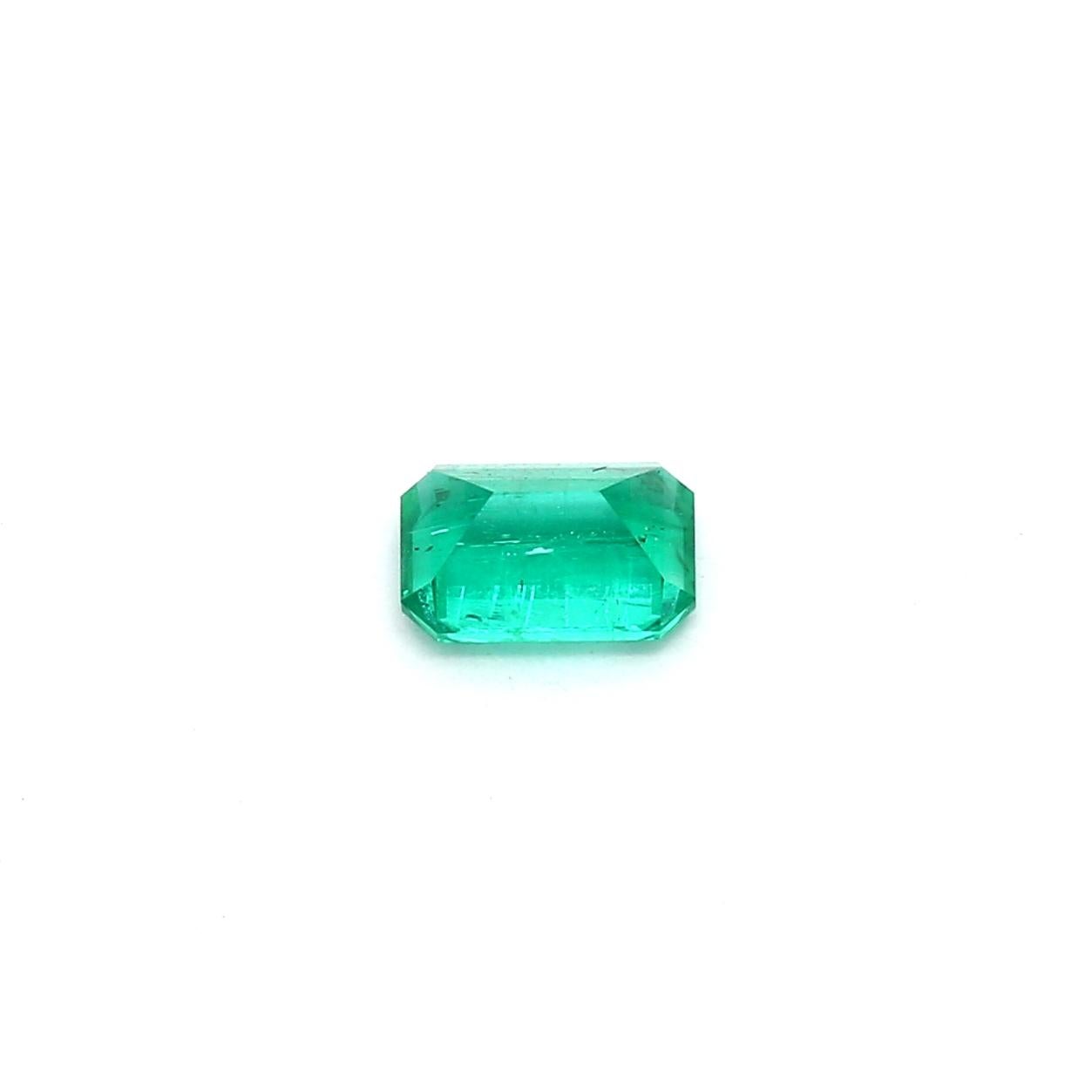 Modern Emerald Cut Russian Emerald Ring Gem 0.51 Carat Weight For Sale