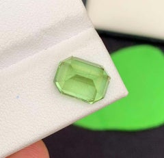 Emerald Cut Rutile Peridot Gemstone: 4.62 CT From Pakistan August Birthstone
