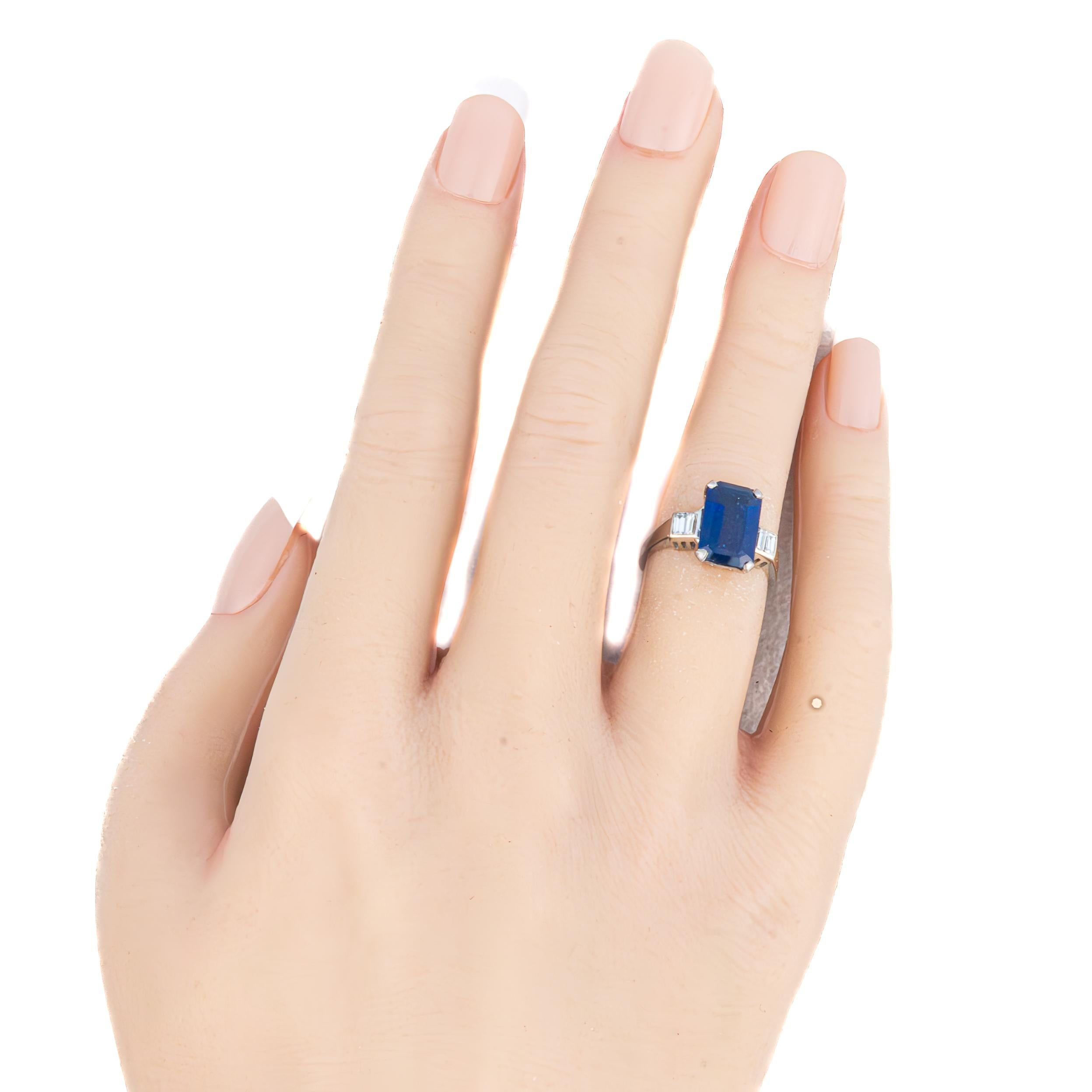 Saphir im Smaragdschliff und Diamant im Baguetteschliff im Zustand „Hervorragend“ im Angebot in New York, NY