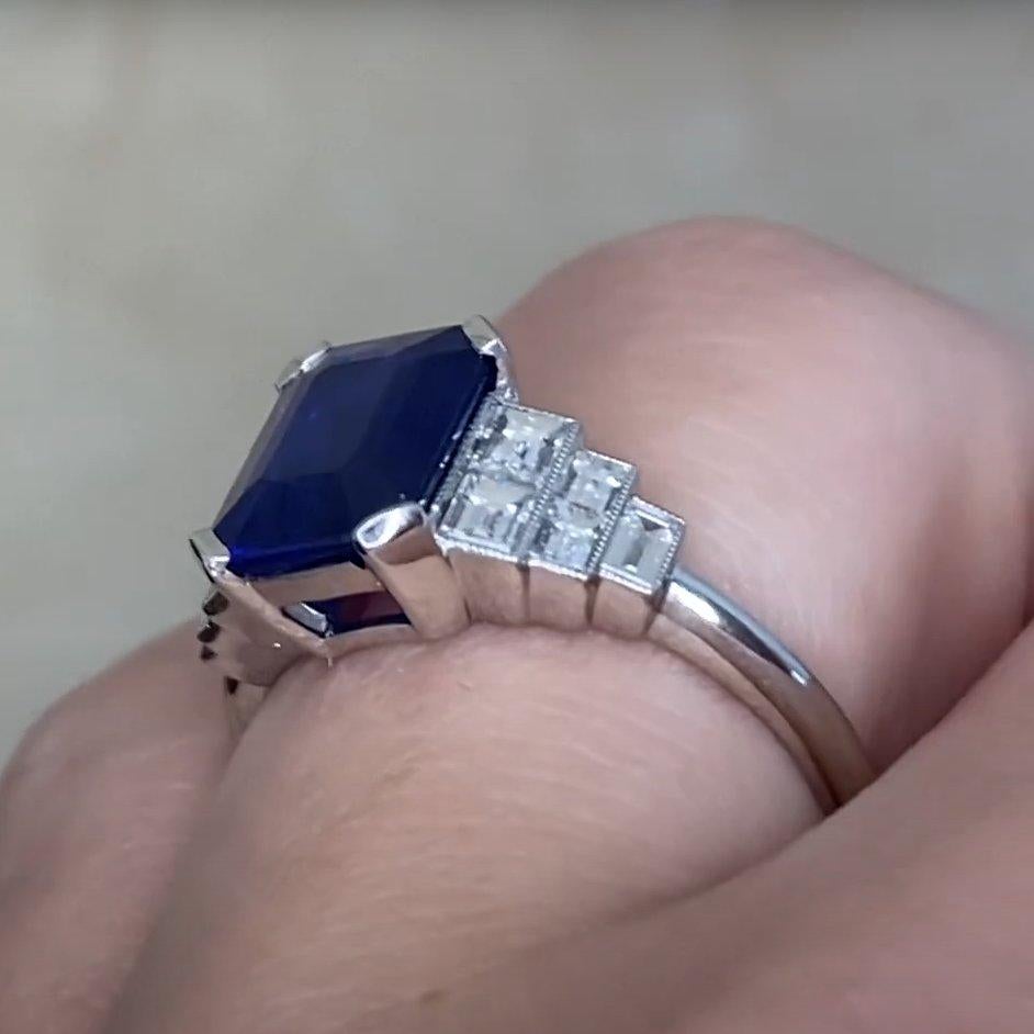 Bague Est-Ouest avec saphir taille émeraude (environ 2,5 carats), platine en vente 1