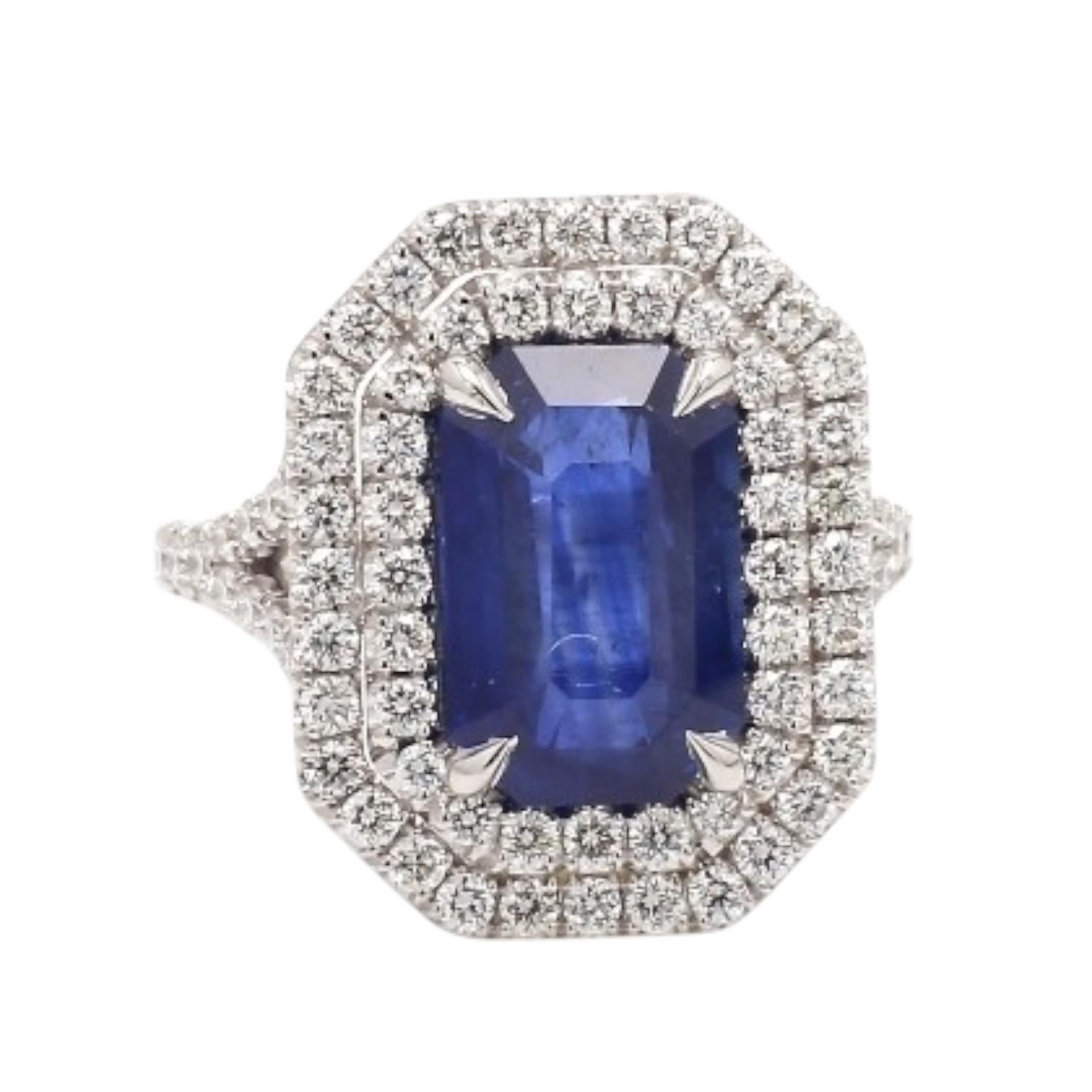 Ring mit Saphir im Smaragdschliff und runden Diamanten im Angebot 1