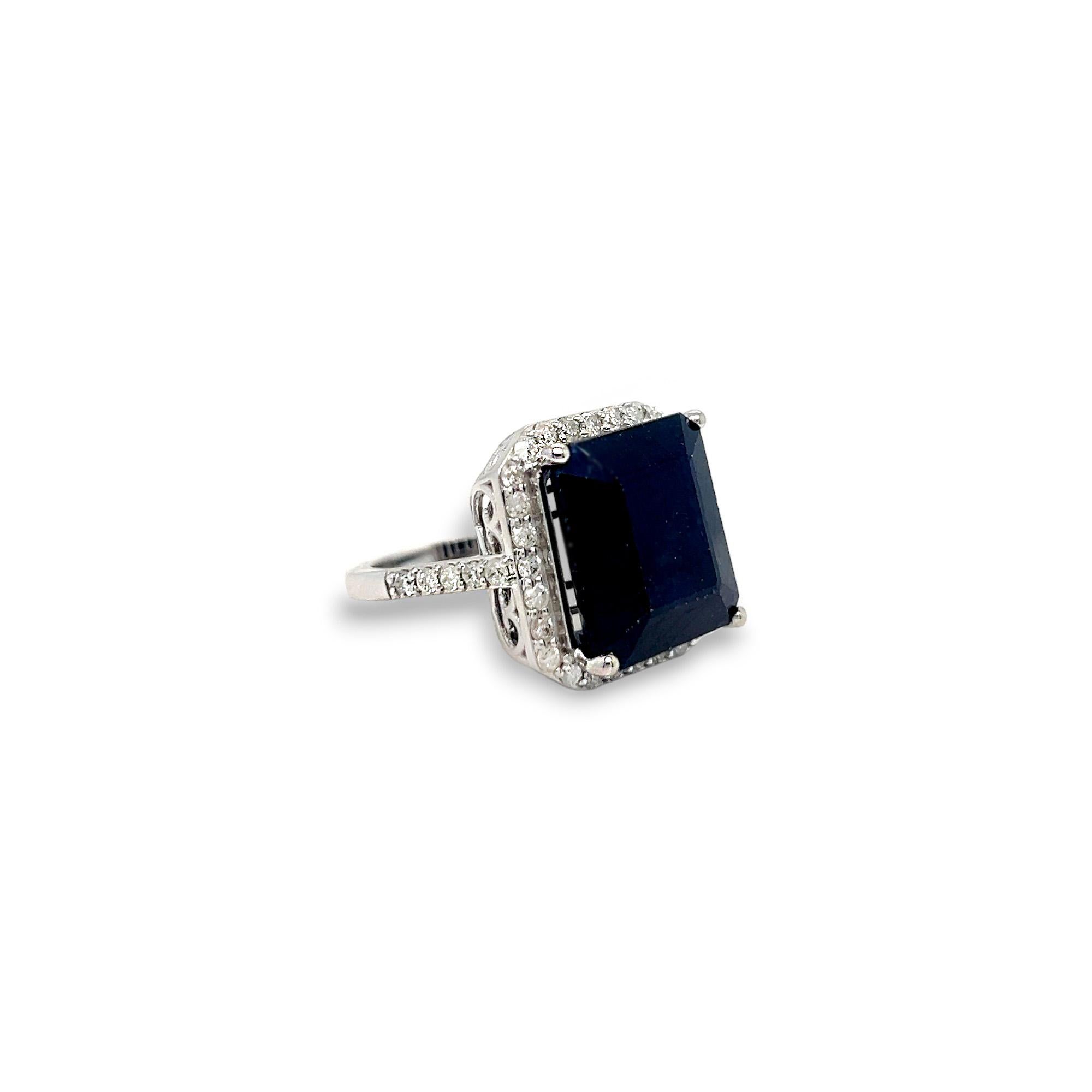 Emerald Cut Sapphire with Diamond Halo Statement Ring In New Condition For Sale In Lewisville, TX