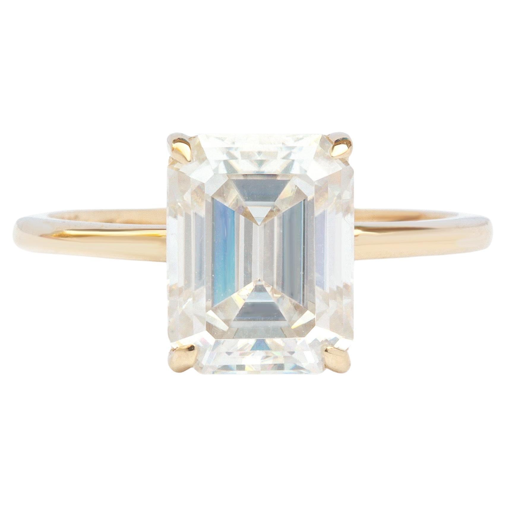 Bague de fiançailles minimaliste avec solitaire de 0.5 ct de diamant taille émeraude - Demi
