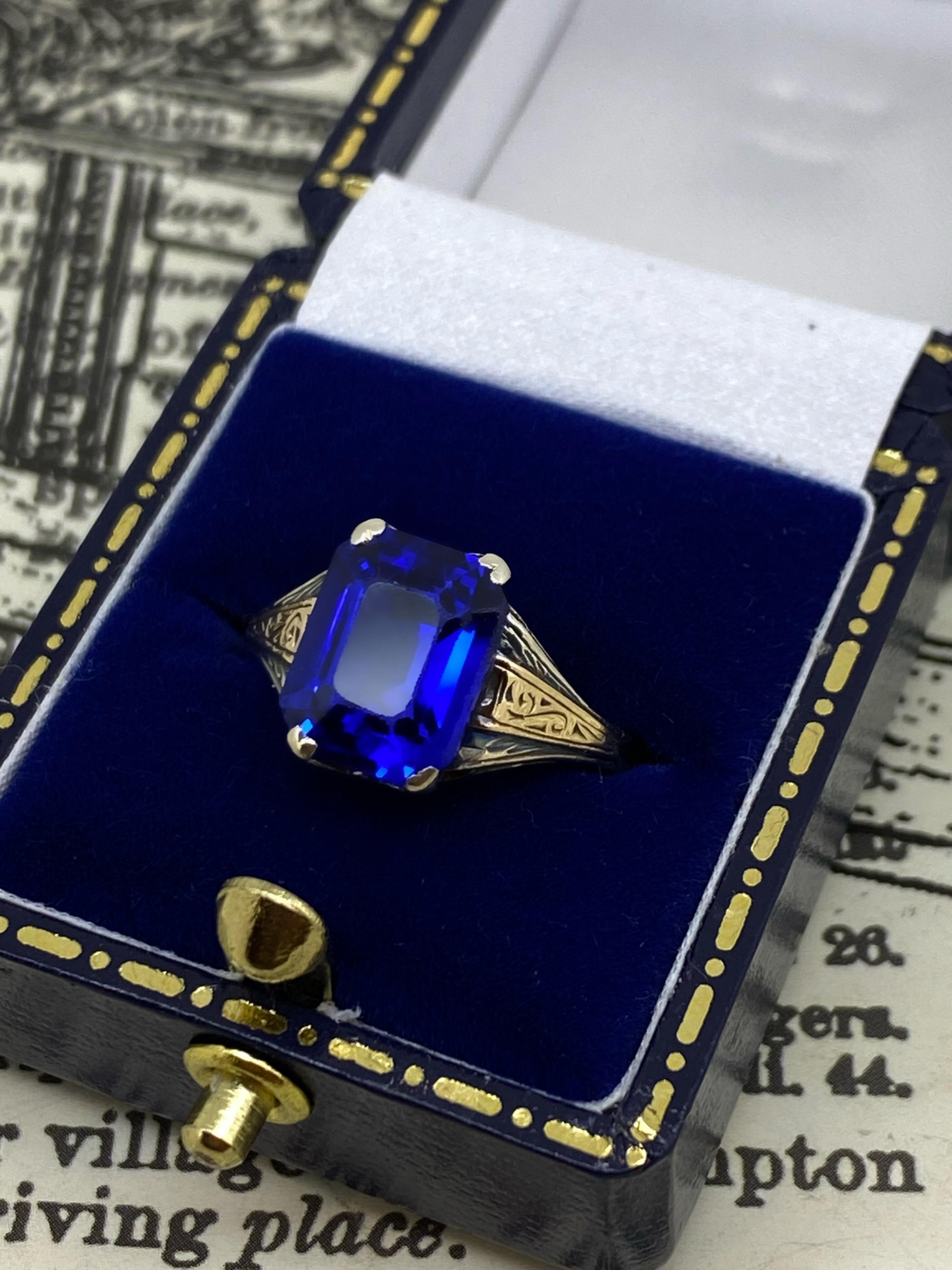 Emerald Cut Synthetic Sapphire Solitaire Retro Ring in 9K Yellow & White Gold For Sale 1