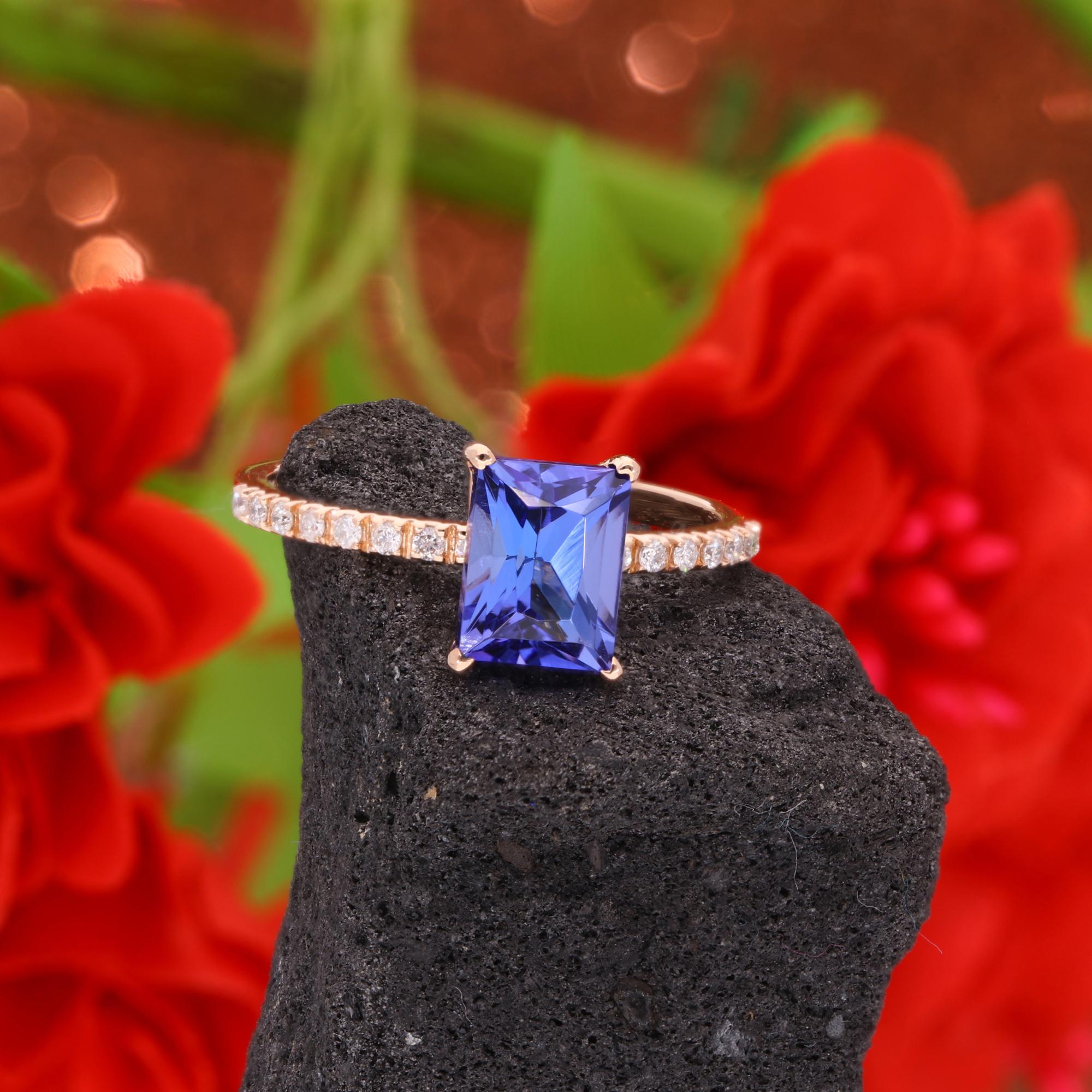 Cast from 18-karat gold, these exquisite ring is handset with 2.09 carats tanzanite gemstone and 0.17 carats of sparkling diamonds.

The ring is a size 7 US and may be resized to larger or smaller upon request. FOLLOW SPECTRUM JEWELS storefront to