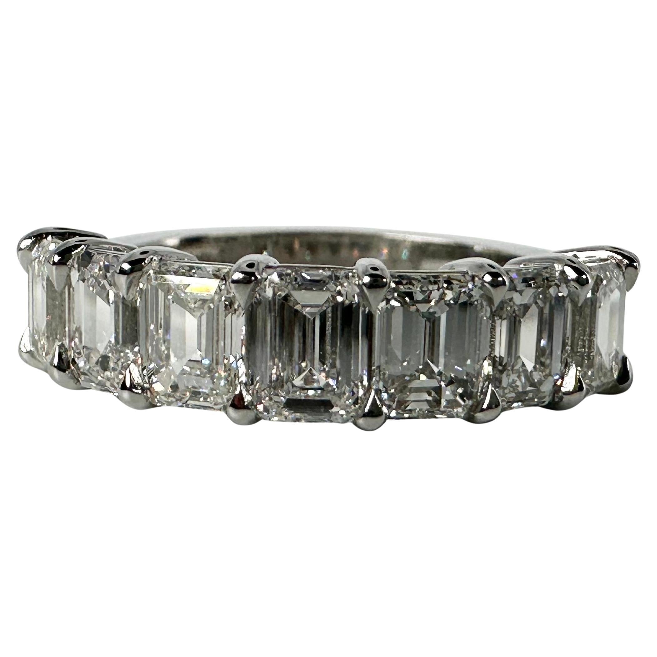 Emerald Cut wedding band Platinum 4 carats VS diamonds F color
