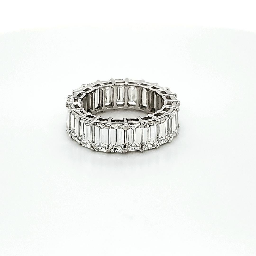 Women's or Men's Emerald Cut Wedding Band with 11.50 Carat of Diamonds For Sale