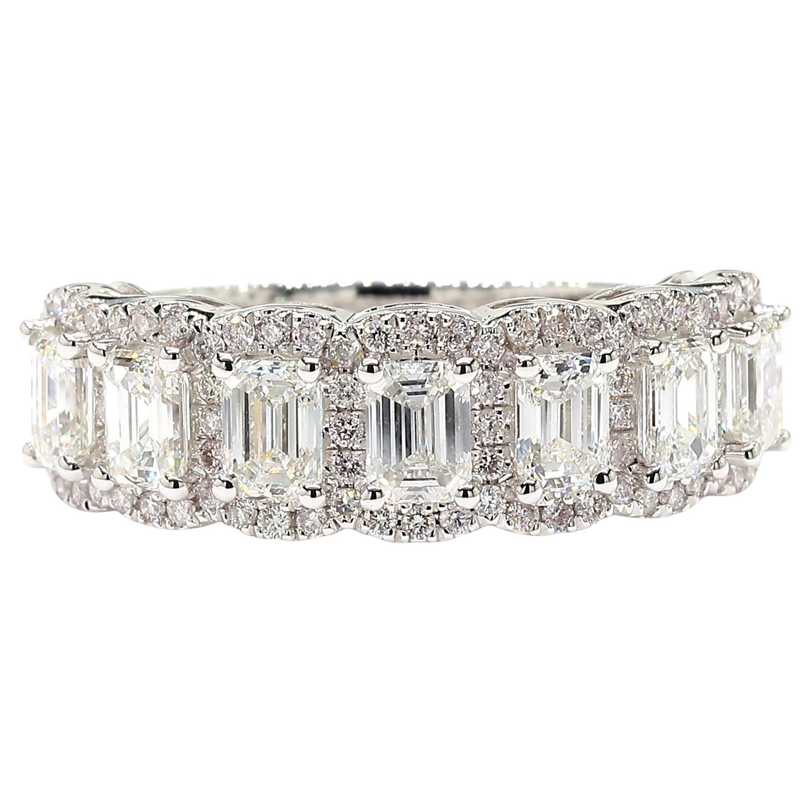 Smaragdschliff 1,71 Karat Halfway Eternity Halo 18K Weißgold *Natural Diamonds*