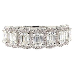 Smaragdschliff 1,71 Karat Halfway Eternity Halo 18K Weißgold *Natural Diamonds*
