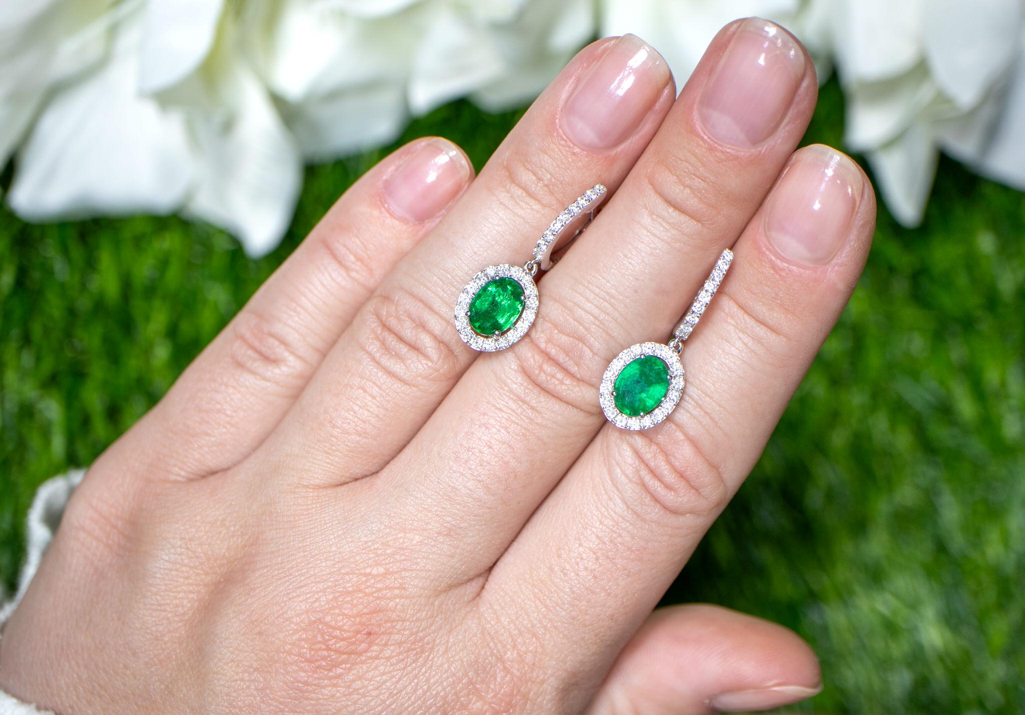 Women's Emerald Dangle Earrings Diamonds 2.83 Carats 18K Gold For Sale