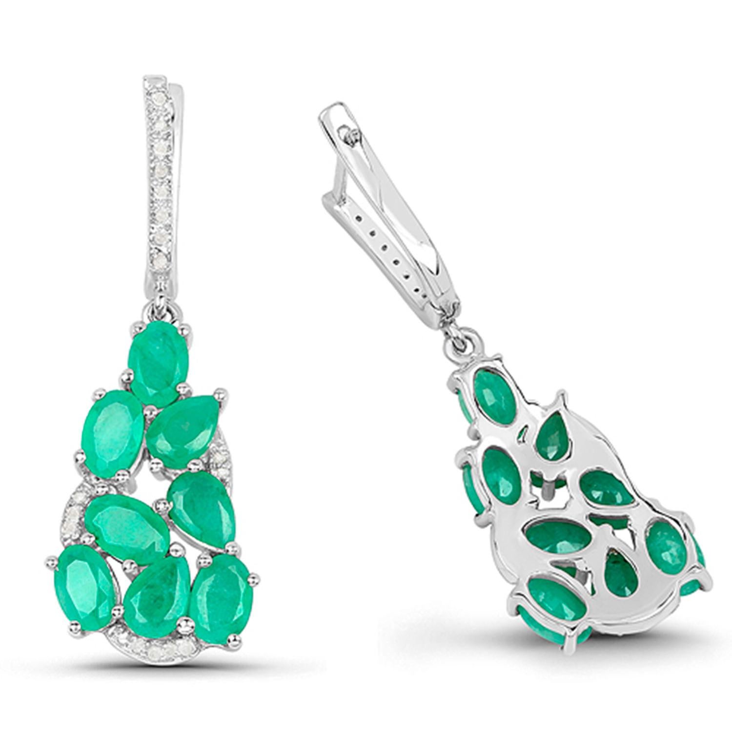 Contemporaneo Orecchini a pendente con smeraldo Diamanti 6,6 carati A. Silver in vendita