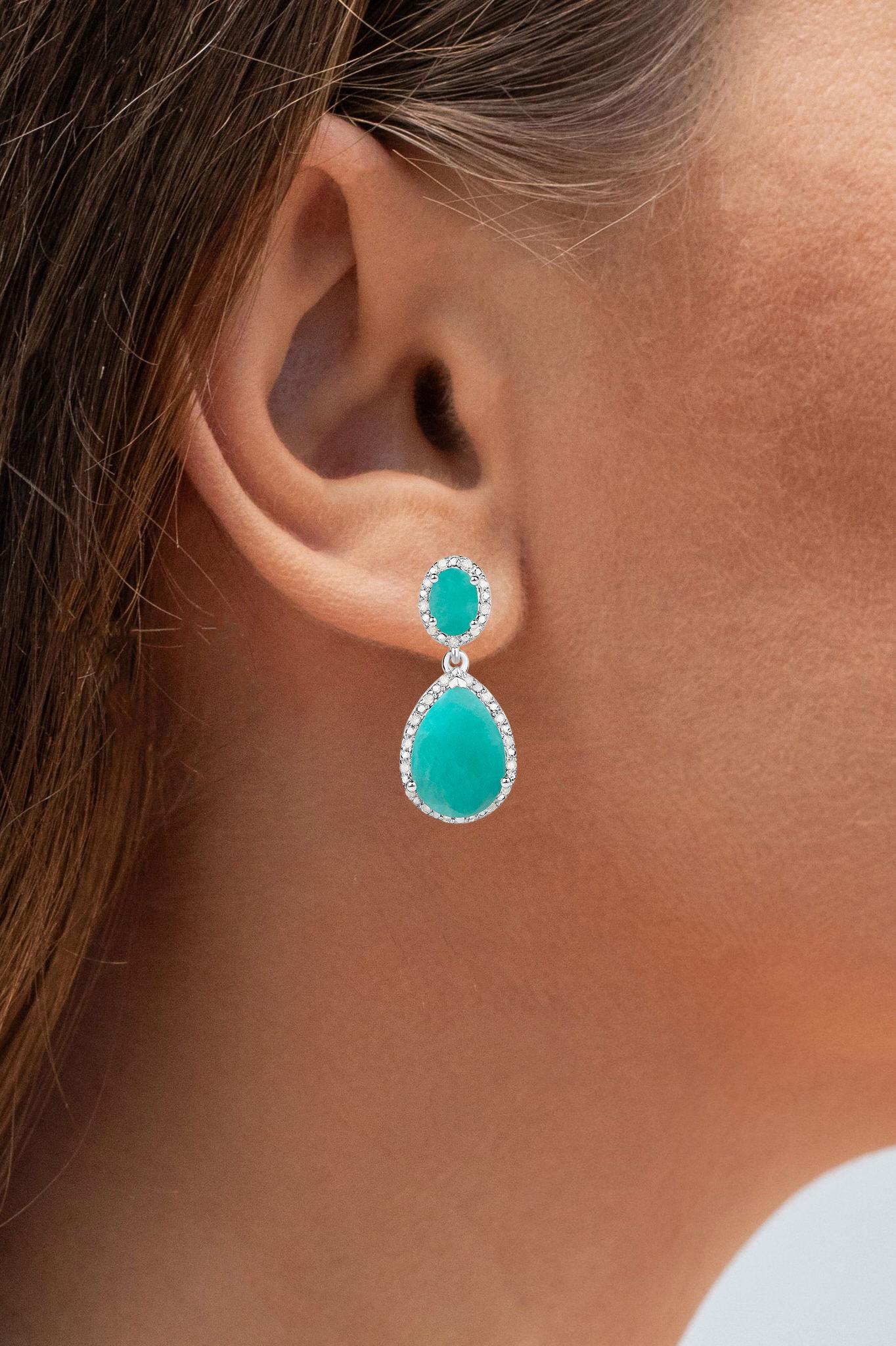 Cabochon Orecchini a pendente con smeraldo Diamanti 9,6 carati A. Silver in vendita