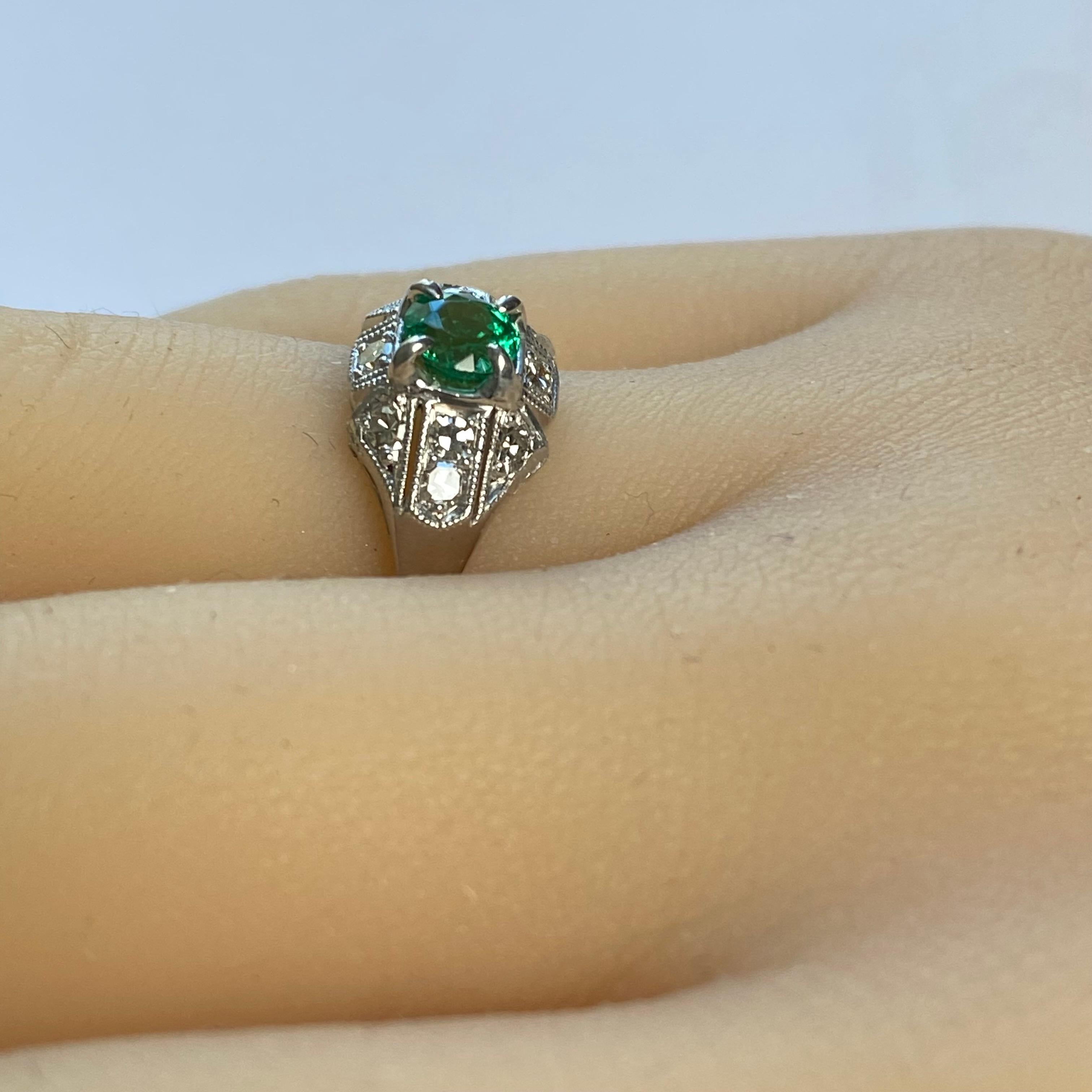 Emerald Diamond 0.90 Carat Vintage Platinum Filigree Milgrain Trim Size 6.5 Ring For Sale 1