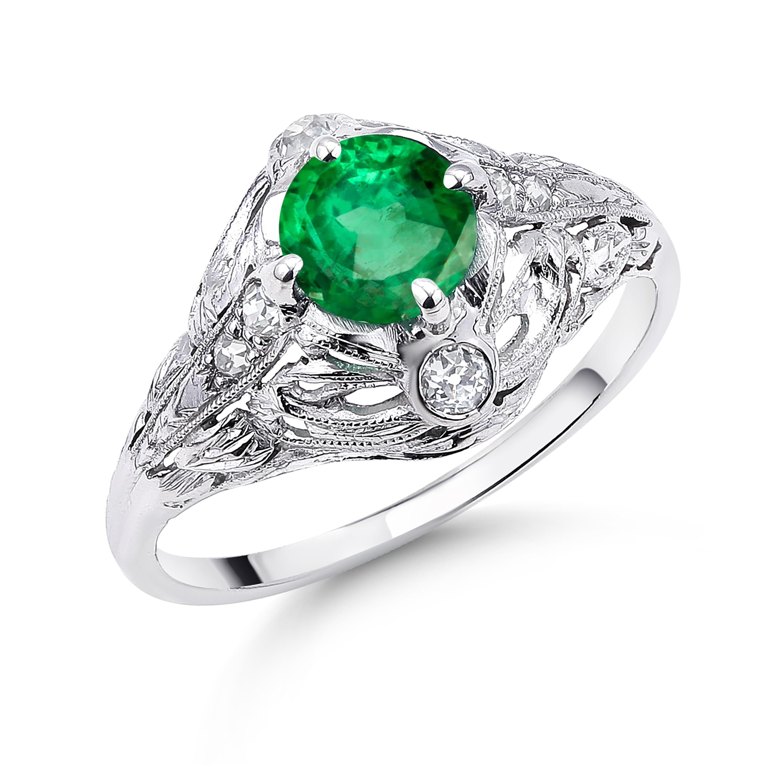 Round Cut Emerald Diamond 0.92 Carat Vintage Platinum Filigree Milgrain Trim Ring For Sale