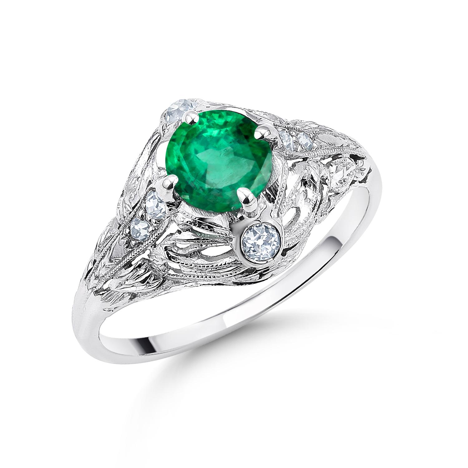 Women's Emerald Diamond 0.92 Carat Vintage Platinum Filigree Milgrain Trim Ring For Sale