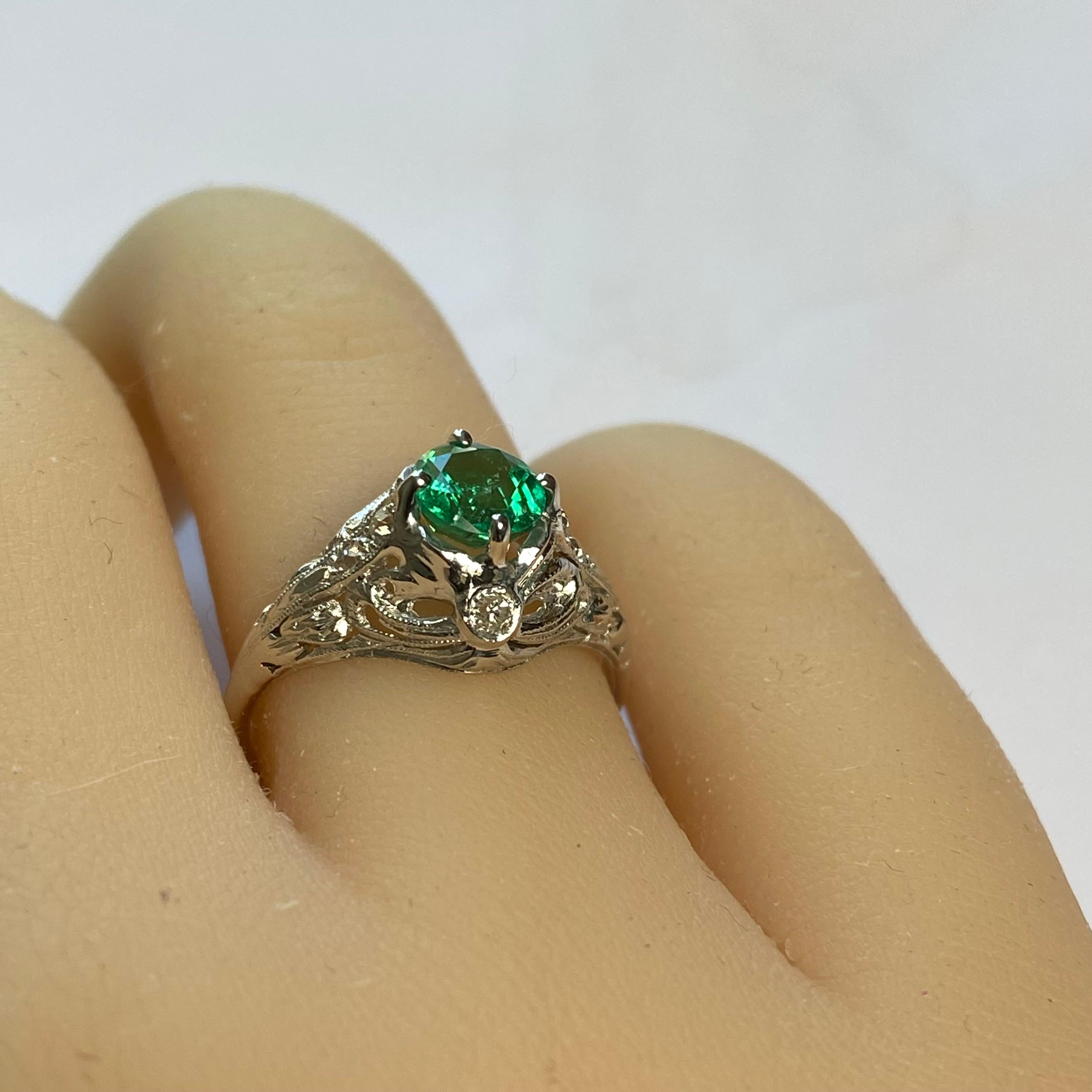 Smaragd-Diamant 0,92 Karat Vintage Platin Filigraner Milgrain-Besatz-Ring mit Smaragd (Zeitgenössisch) im Angebot