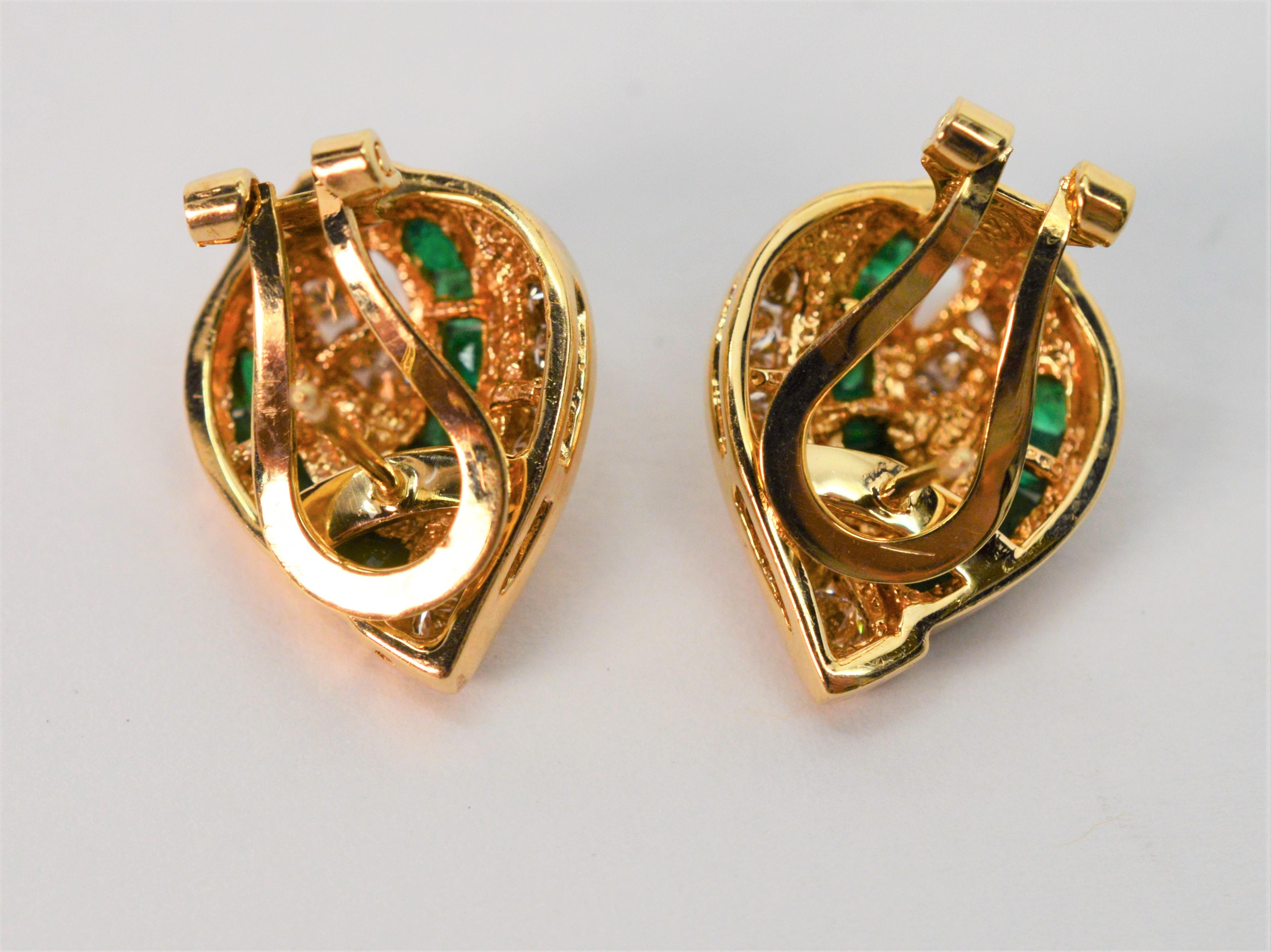 Emerald Diamond 14K Yellow Gold Knot Earrings In Fair Condition In Mount Kisco, NY