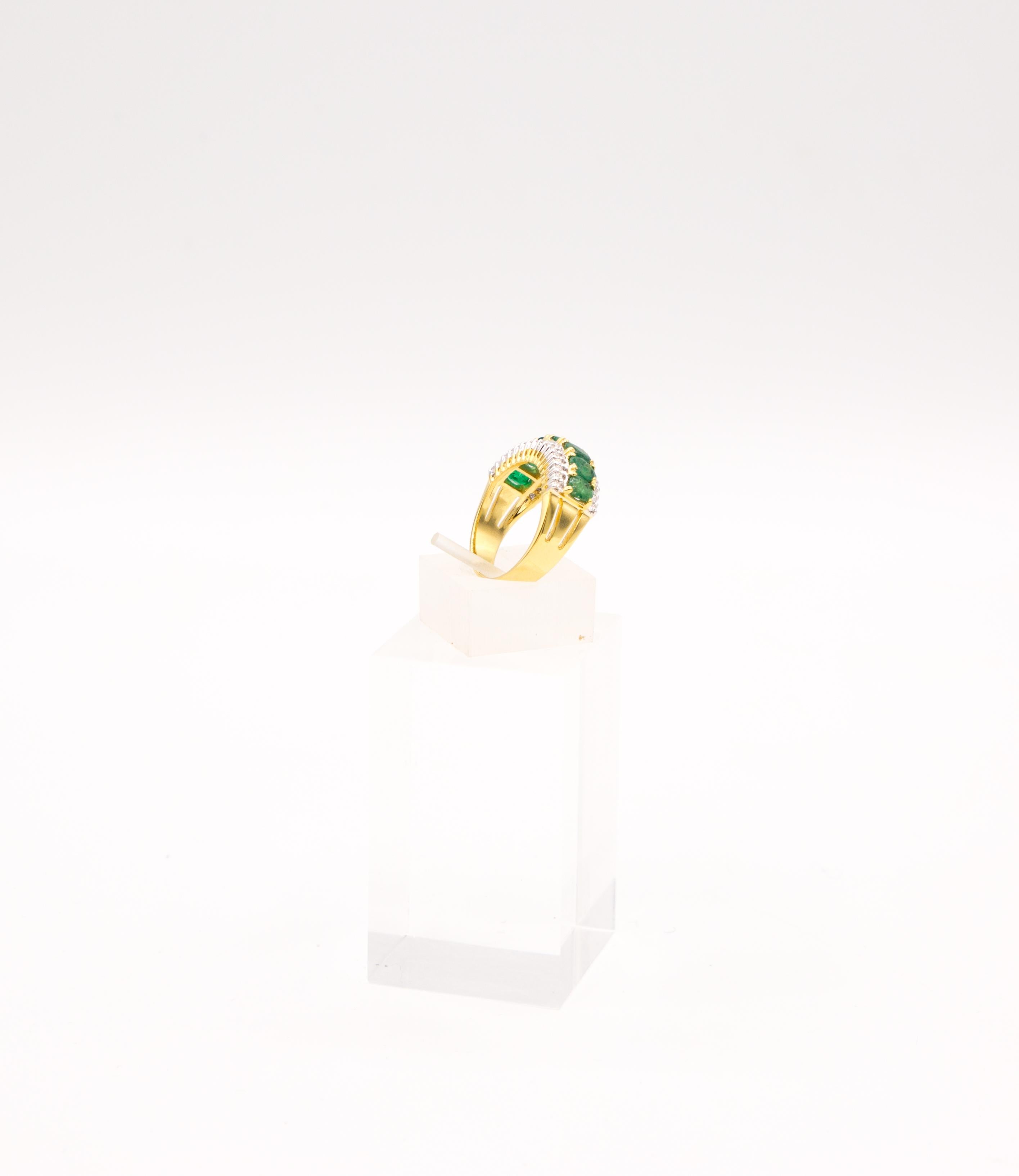 Emerald diamond 18 k band ring For Sale 3