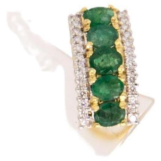 18 k yellow gold
2,88 ct emerald
0,49 ct diamond
clip earrings  foldable with pin
10,7 gram
19 x 10 mm

this are very comfortable ear clips for every day
if you want as a set, we have the ring look on my side