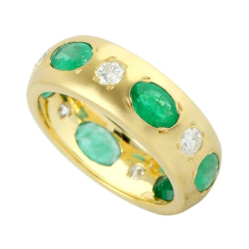 For Sale:  Emerald Diamond 18 Karat Gold Band Ring 3