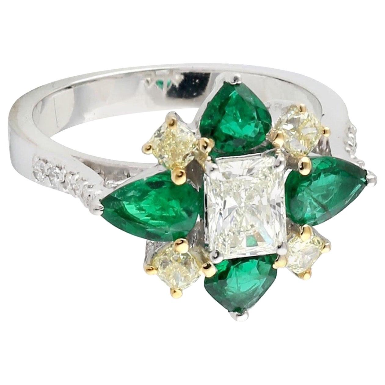 For Sale:  Emerald Diamond 18 Karat Gold Clover Ring