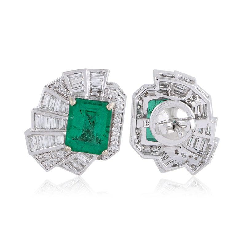 Mixed Cut Emerald Diamond 14 Karat Gold Stud Earrings For Sale