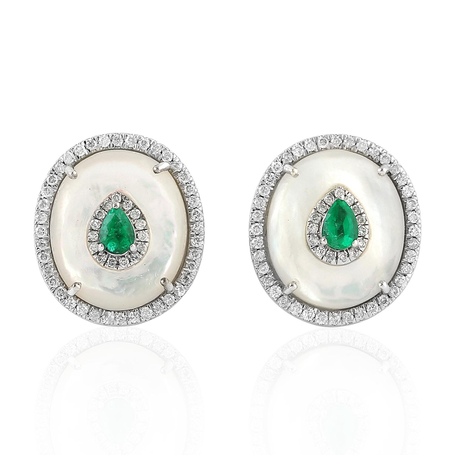 Round Cut Emerald Diamond 18 Karat Gold Stud Earrings For Sale