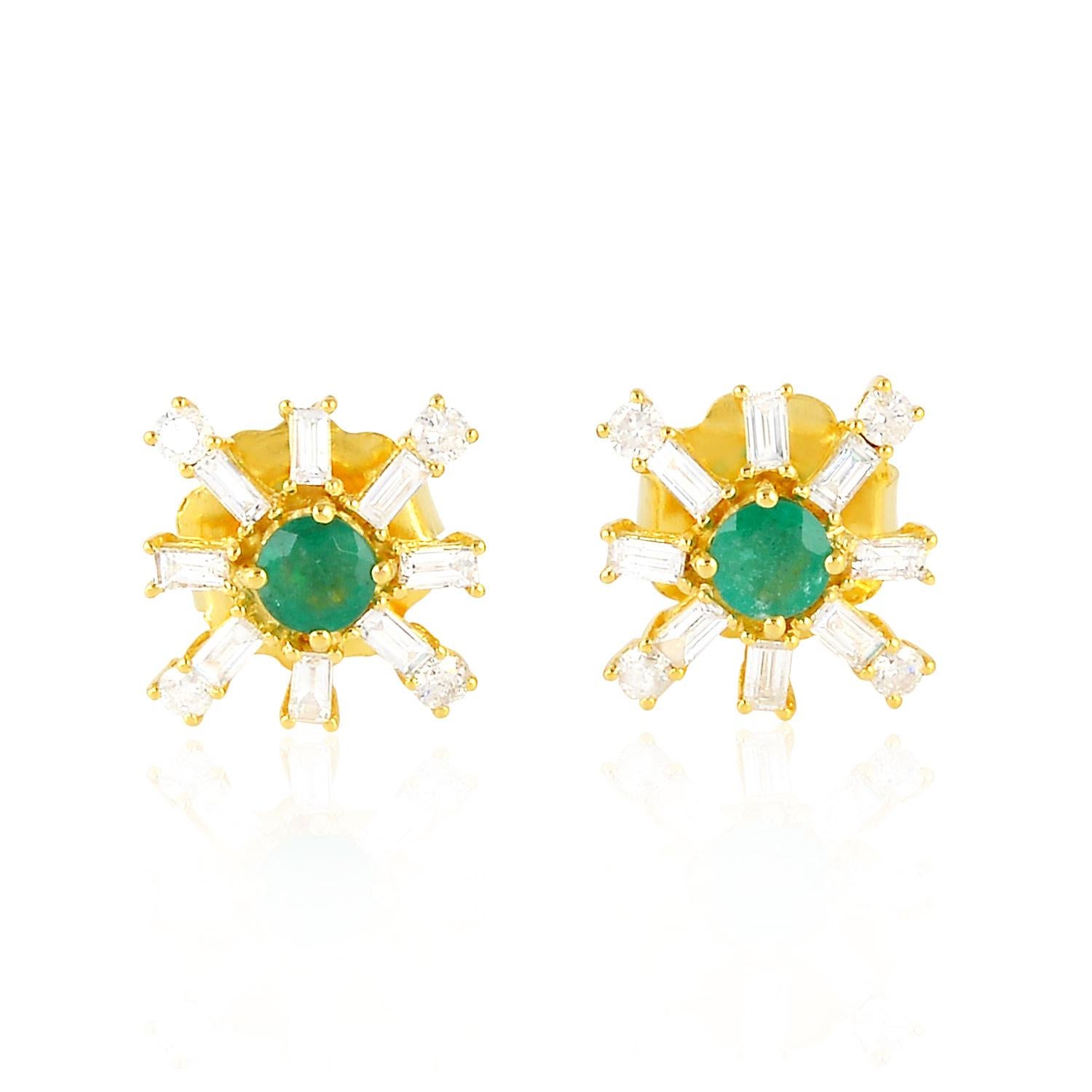Baguette Cut Emerald Diamond 18 Karat Gold Stud Earrings For Sale
