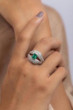 Emerald Diamond 14 Karat White Gold Ring