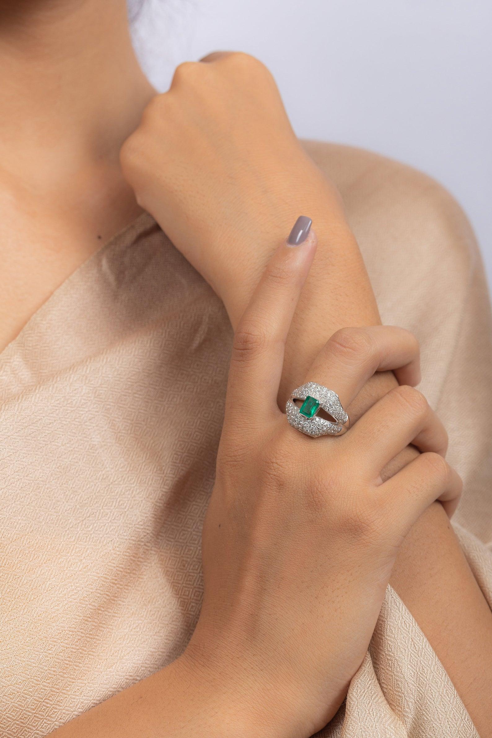 Modern Emerald Diamond 14 Karat White Gold Ring For Sale