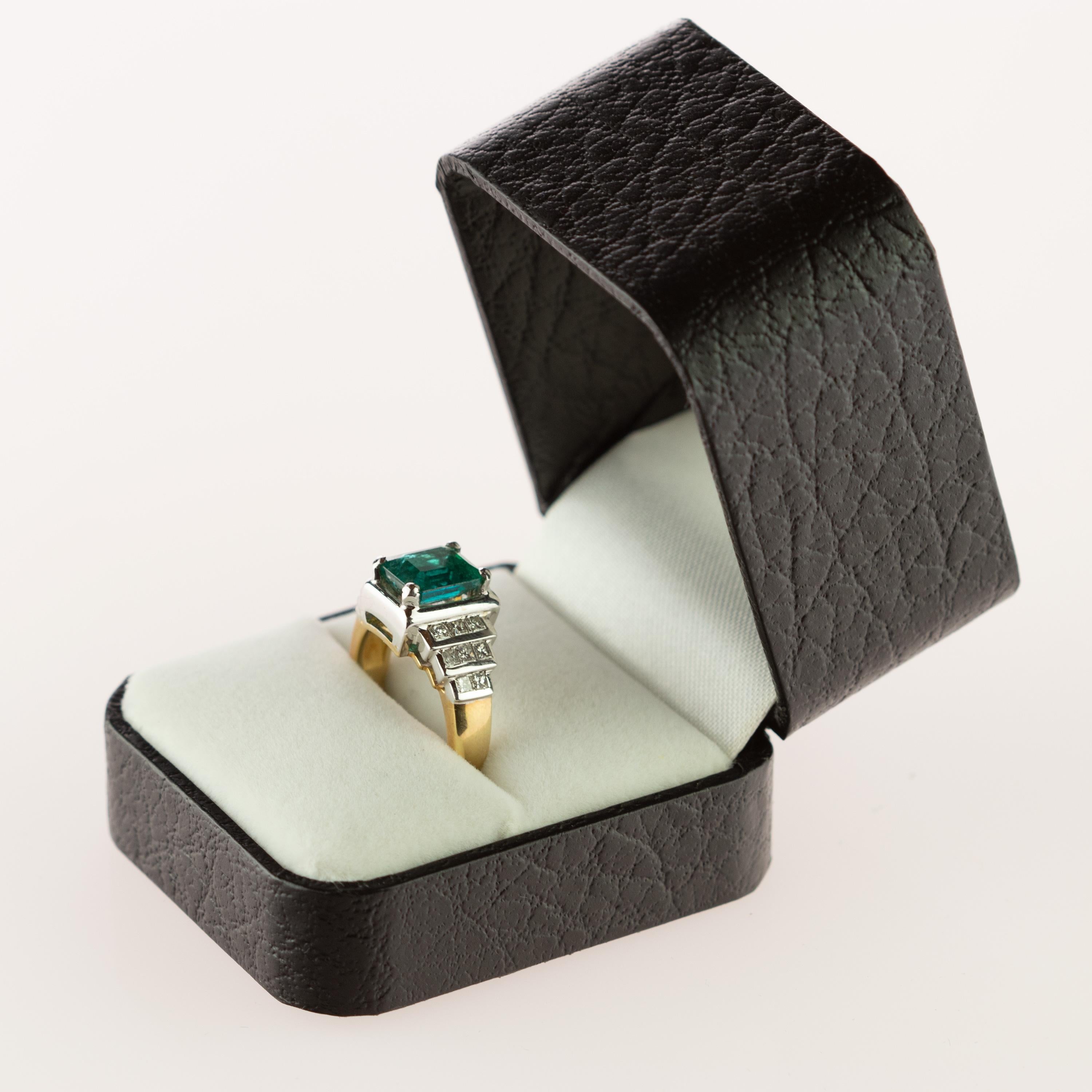 Emerald Diamond 18 Karat White Yellow Gold Pyramid Cocktail AIG Certified Ring For Sale 7