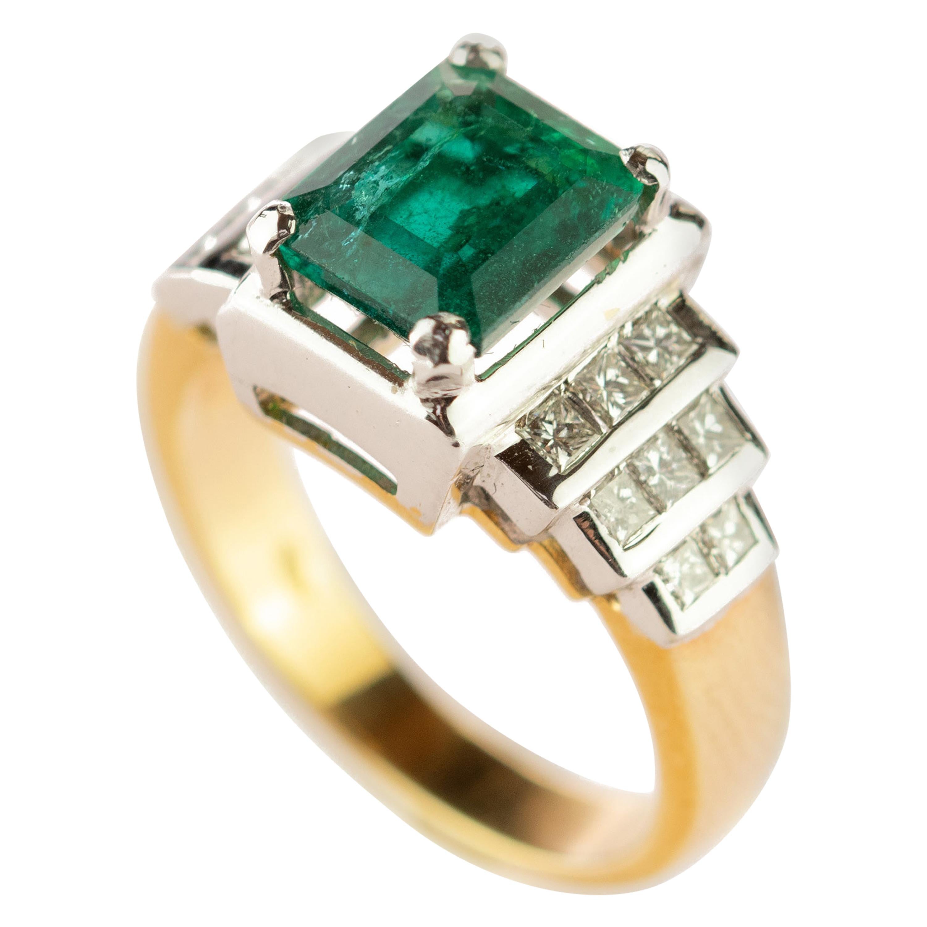 Emerald Diamond 18 Karat White Yellow Gold Pyramid Cocktail AIG Certified Ring For Sale