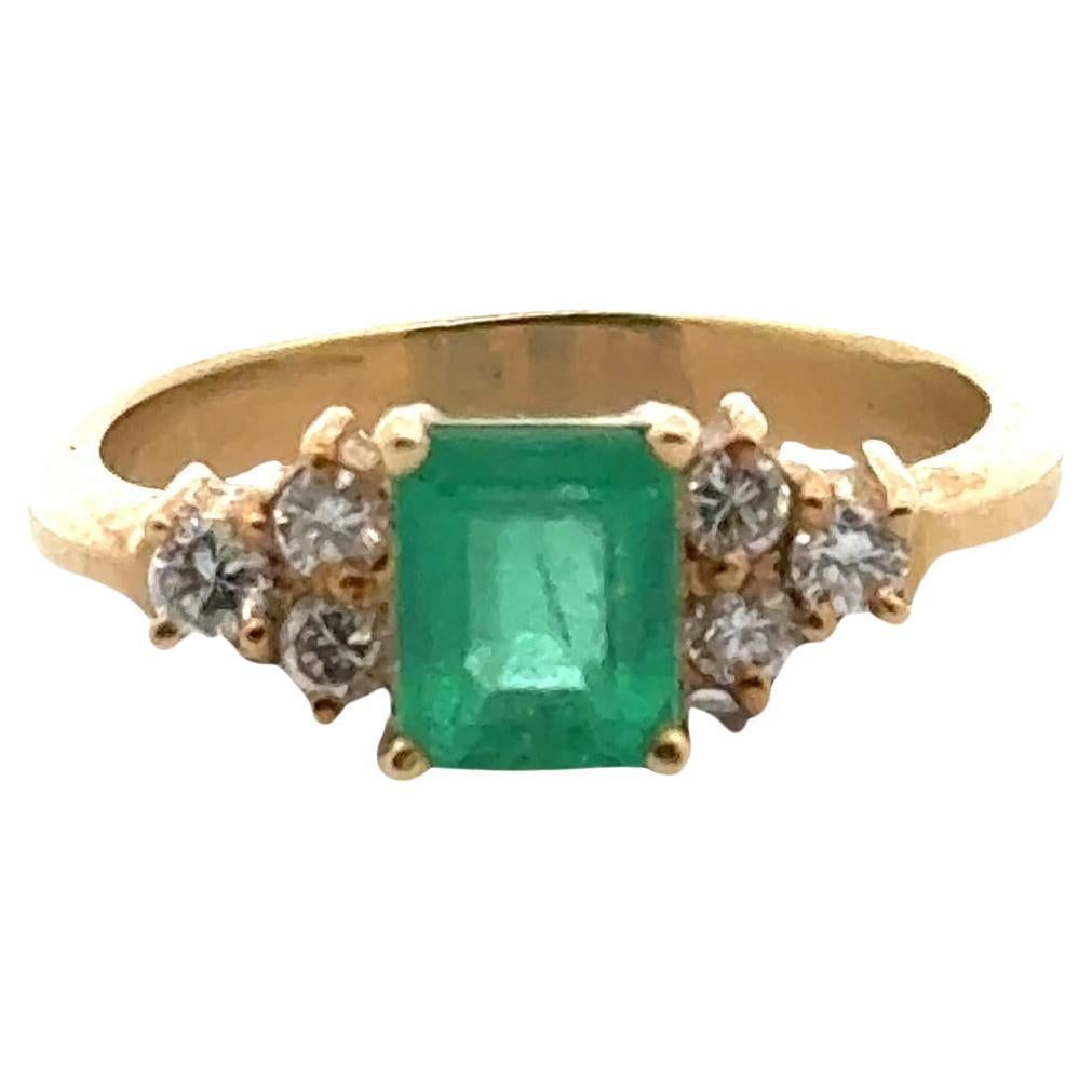 Emerald Diamond 18 Karat Yellow Gold Estate Ring