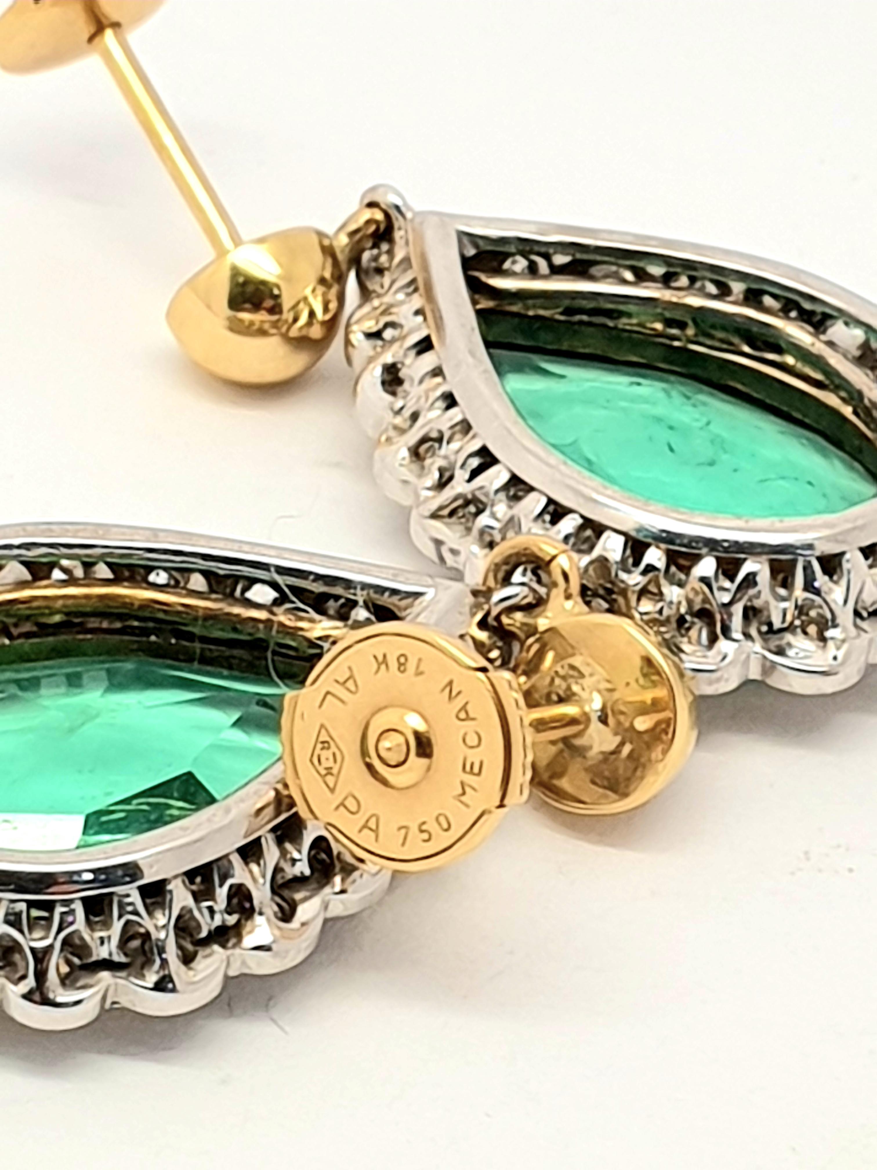 Emerald Diamond 18 Karat Gold Cluster Earrings In Good Condition For Sale In Dublin, IE