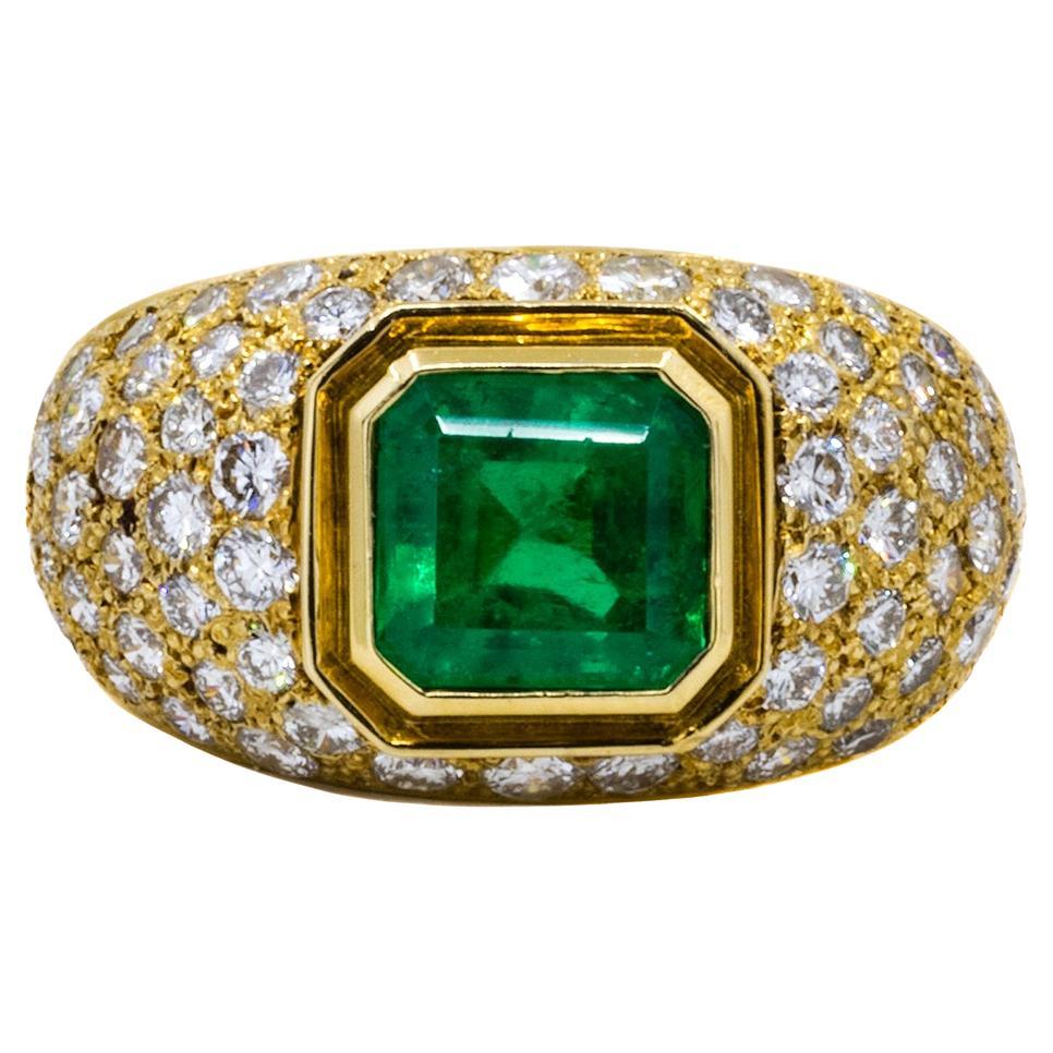 Emerald Diamond 18K Gold  Ring For Sale
