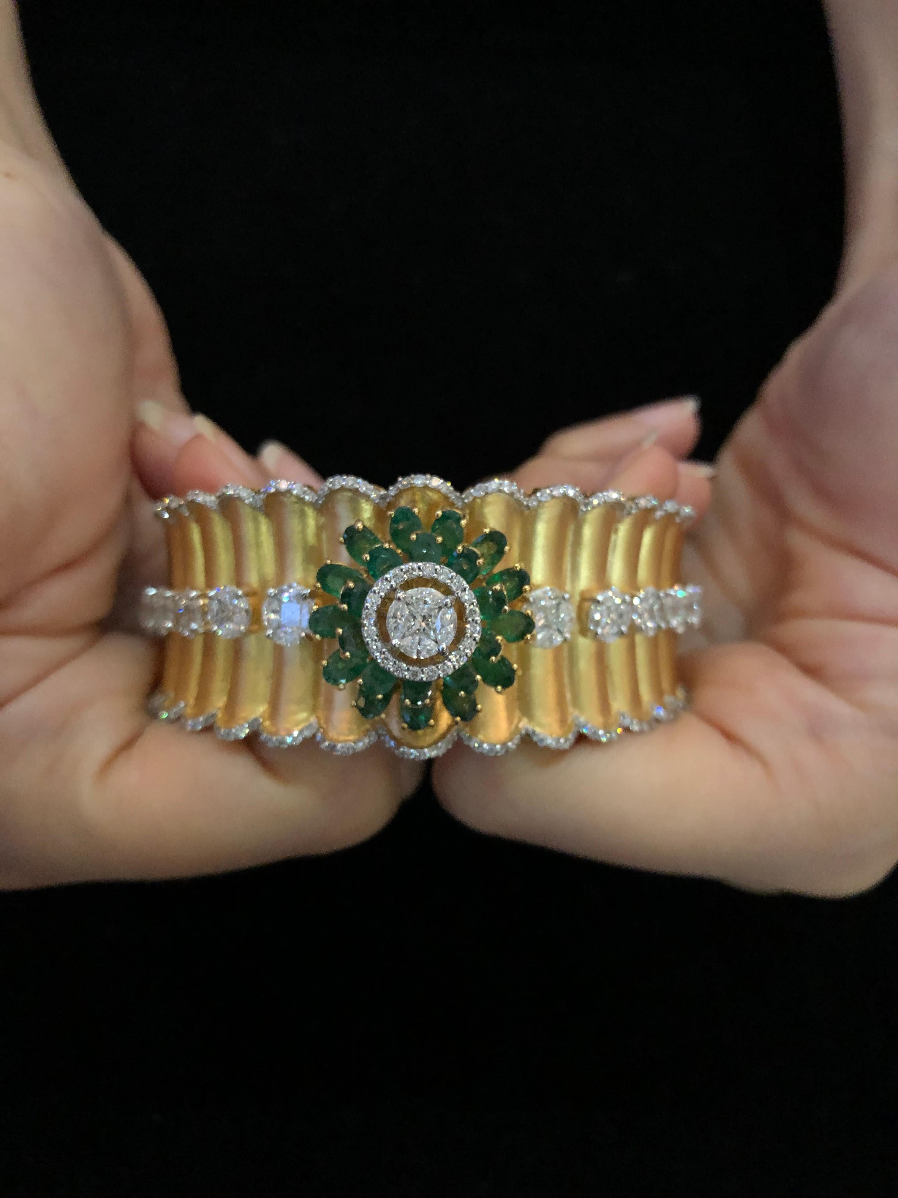 Contemporary Emerald Diamond 18k Yellow Gold Cuff Bracelet
