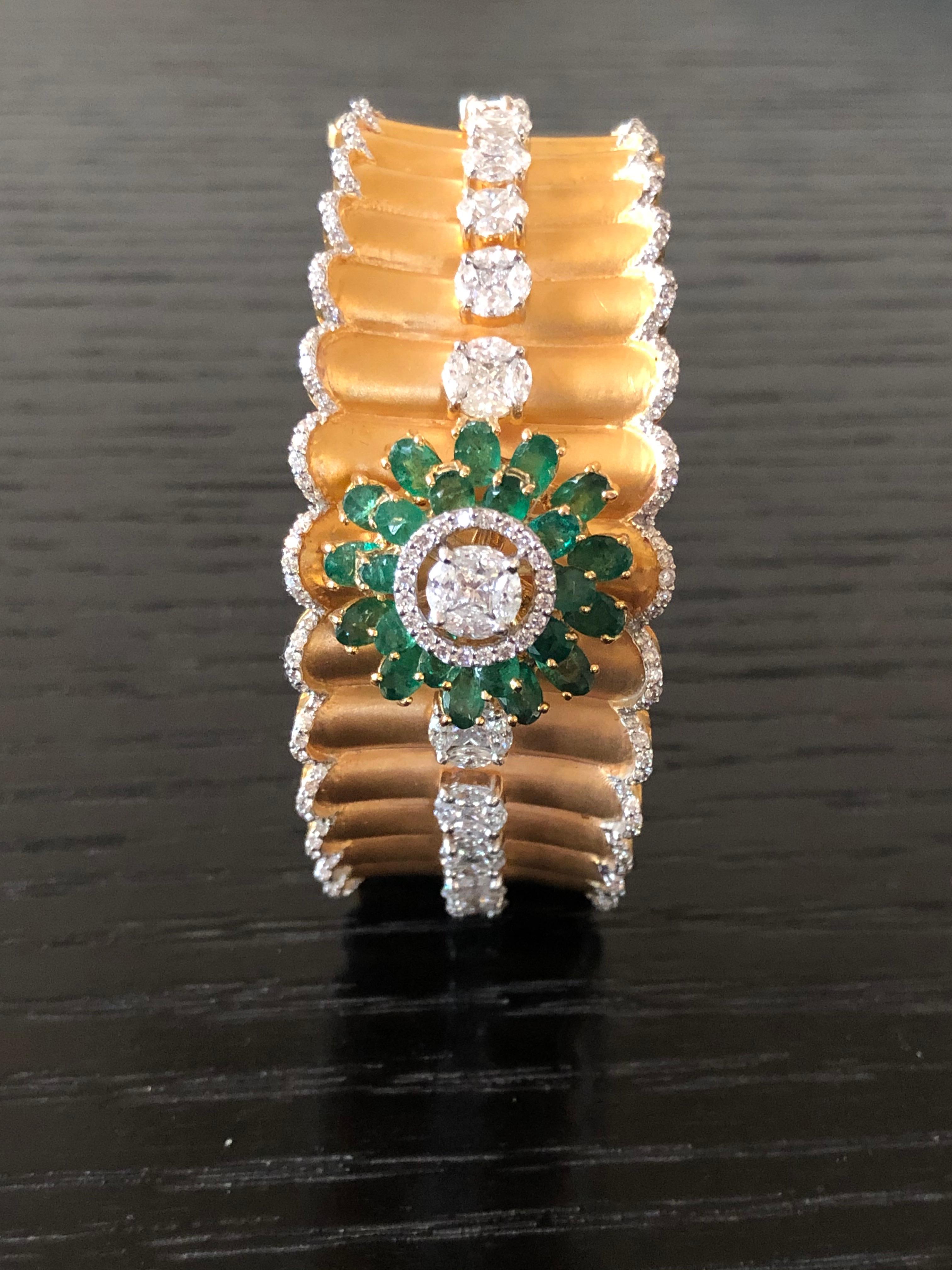 Marquise Cut Emerald Diamond 18k Yellow Gold Cuff Bracelet