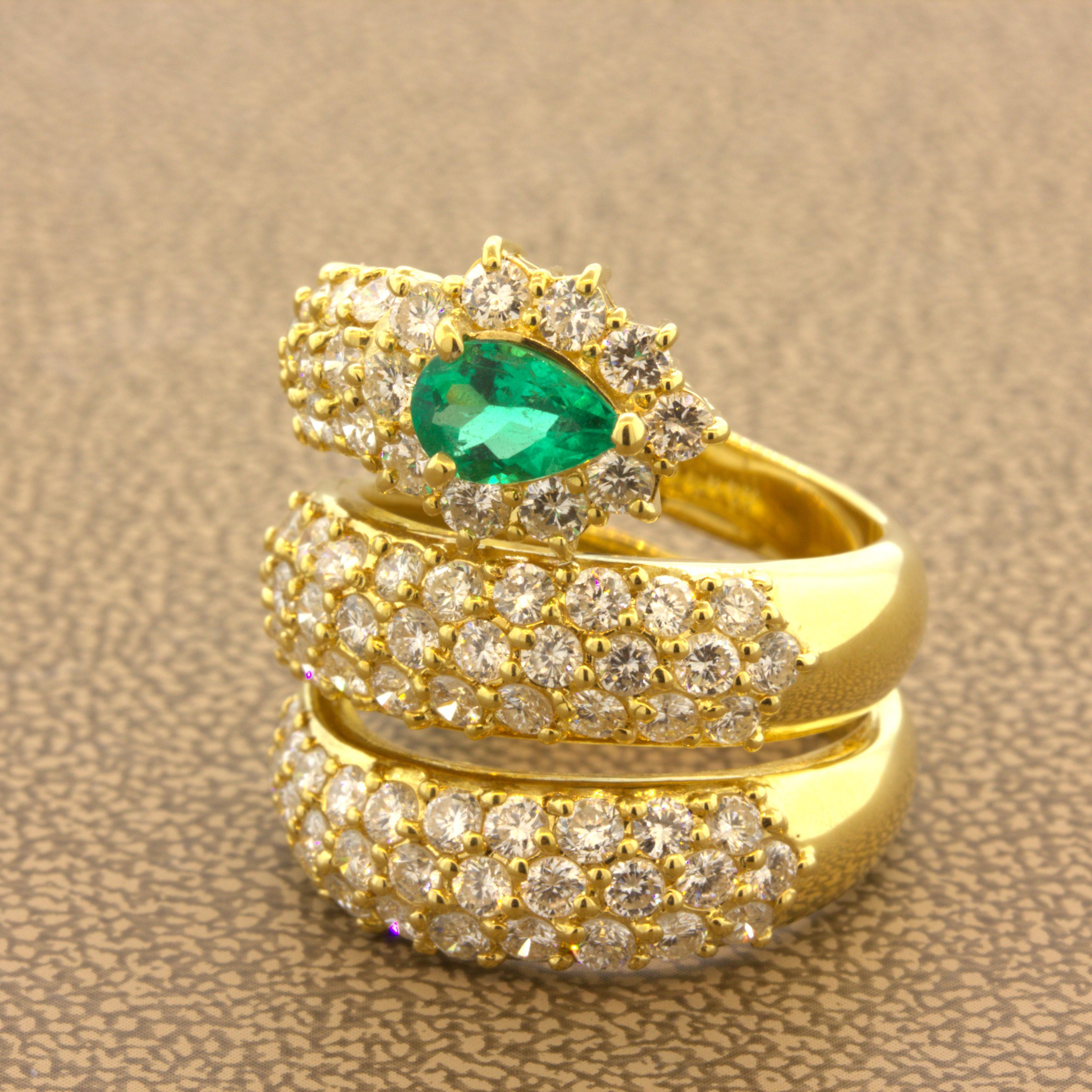 Emerald Diamond 18k Yellow Gold Snake Ring In New Condition For Sale In Beverly Hills, CA