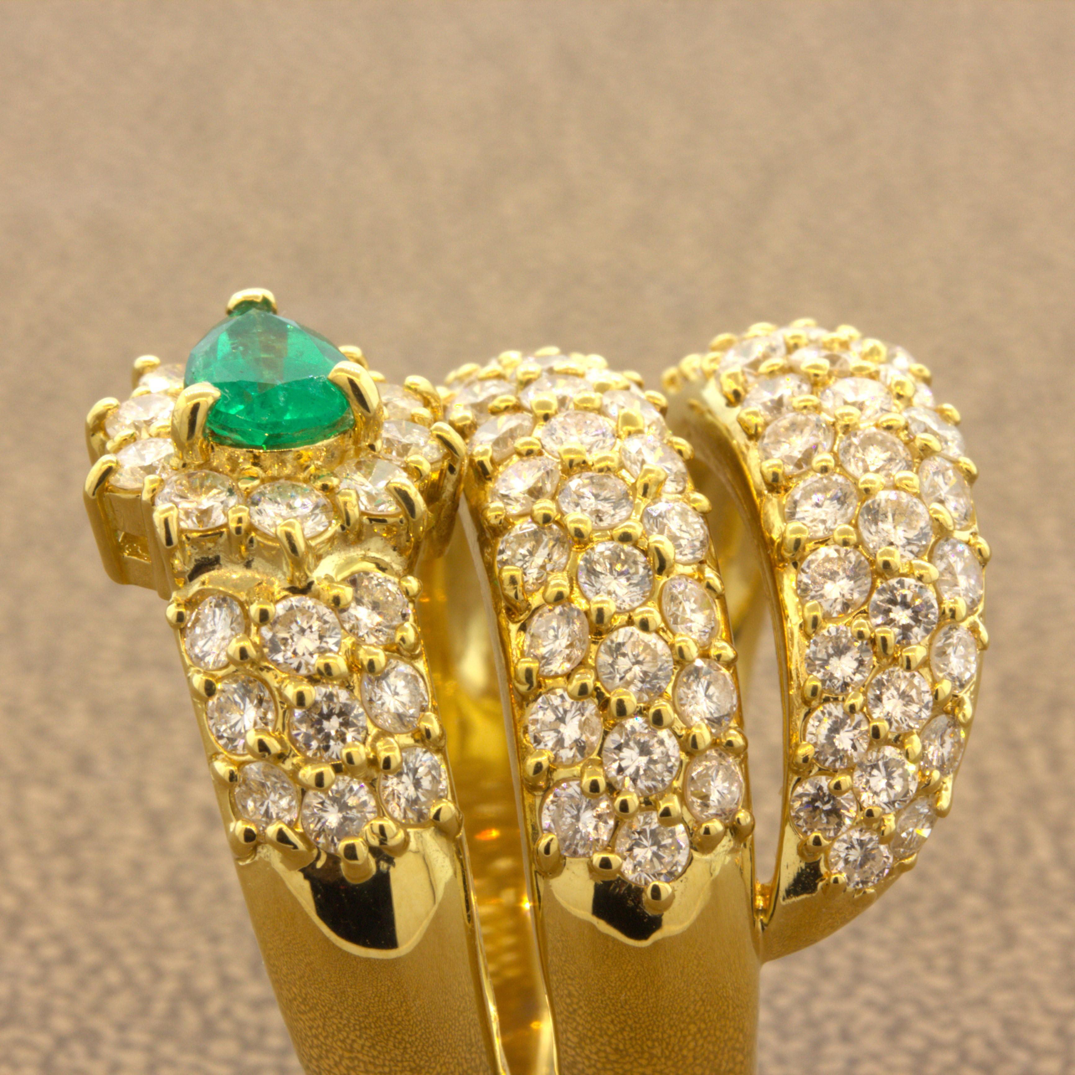Emerald Diamond 18k Yellow Gold Snake Ring For Sale 3