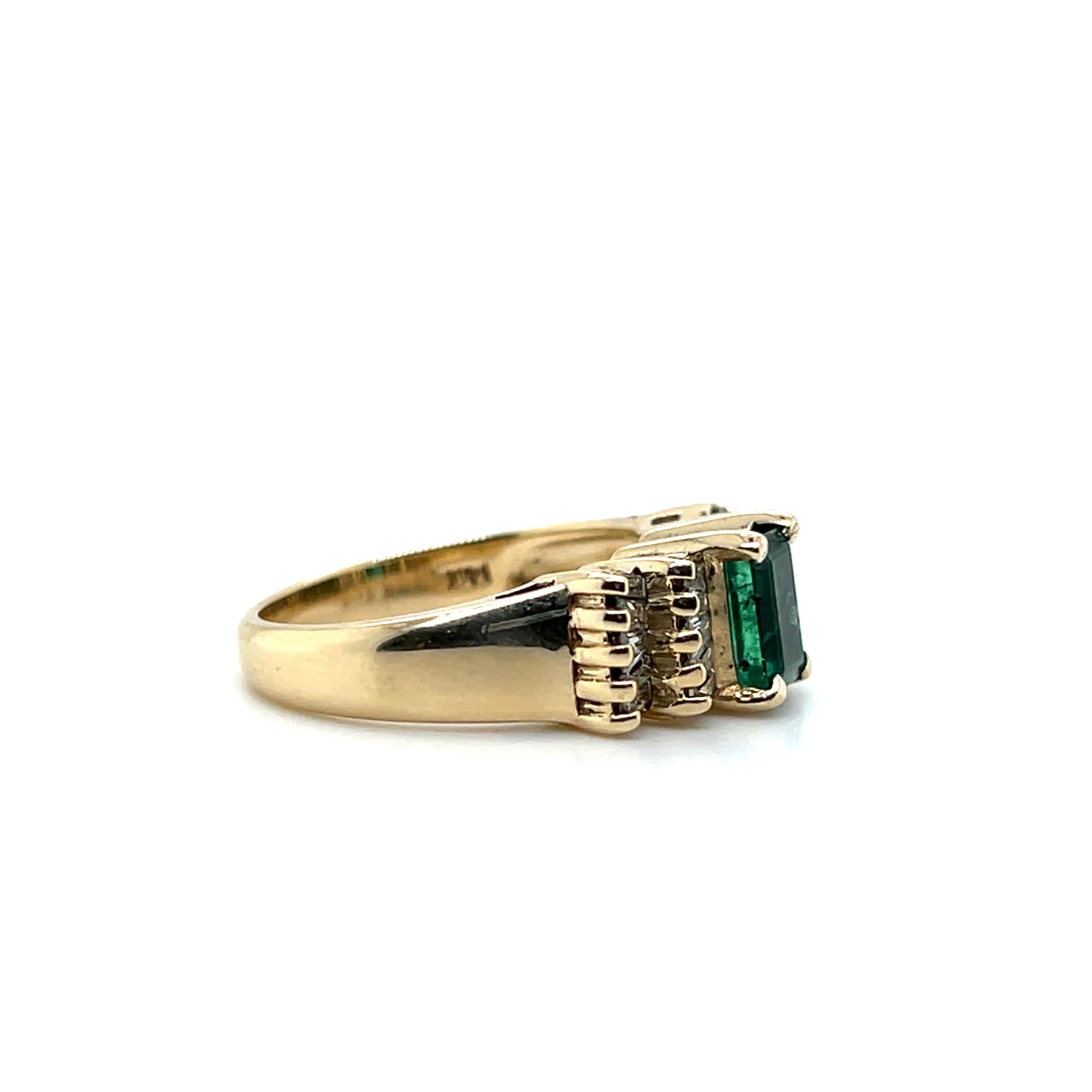 Emerald Diamond and 14k Yellow Gold Statement Ring 1970s 1