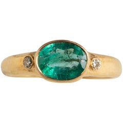Ring aus 22 Karat Gold mit Smaragd, Diamant