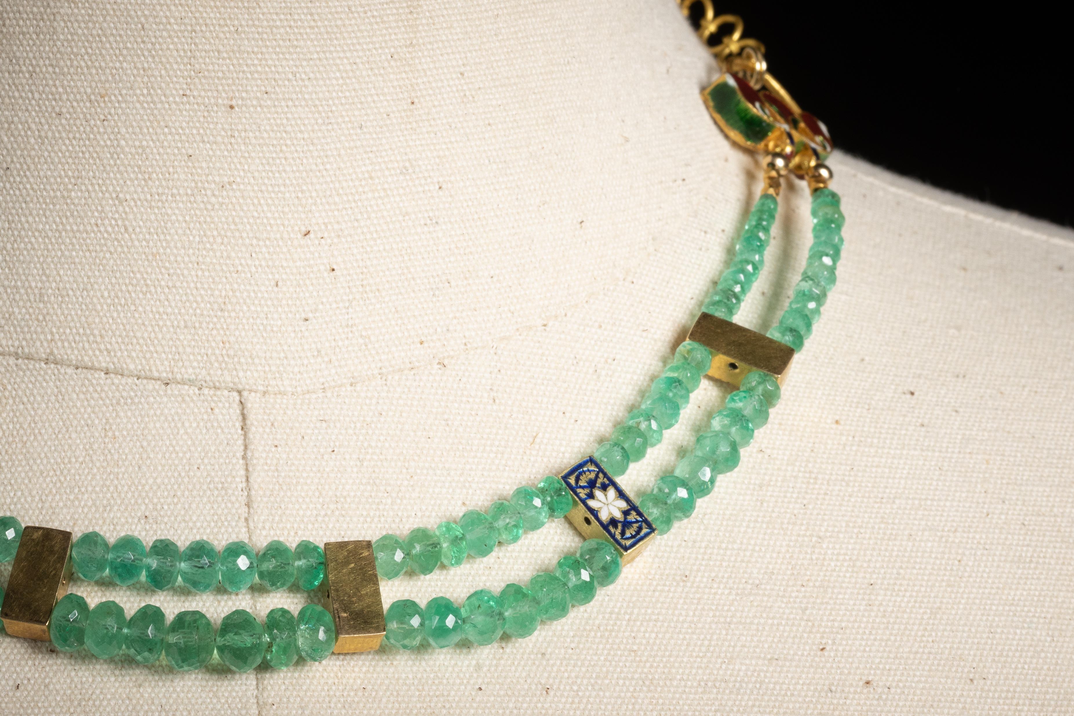 Collana girocollo in smeraldo, diamanti e oro 22K In condizioni buone in vendita a Nantucket, MA
