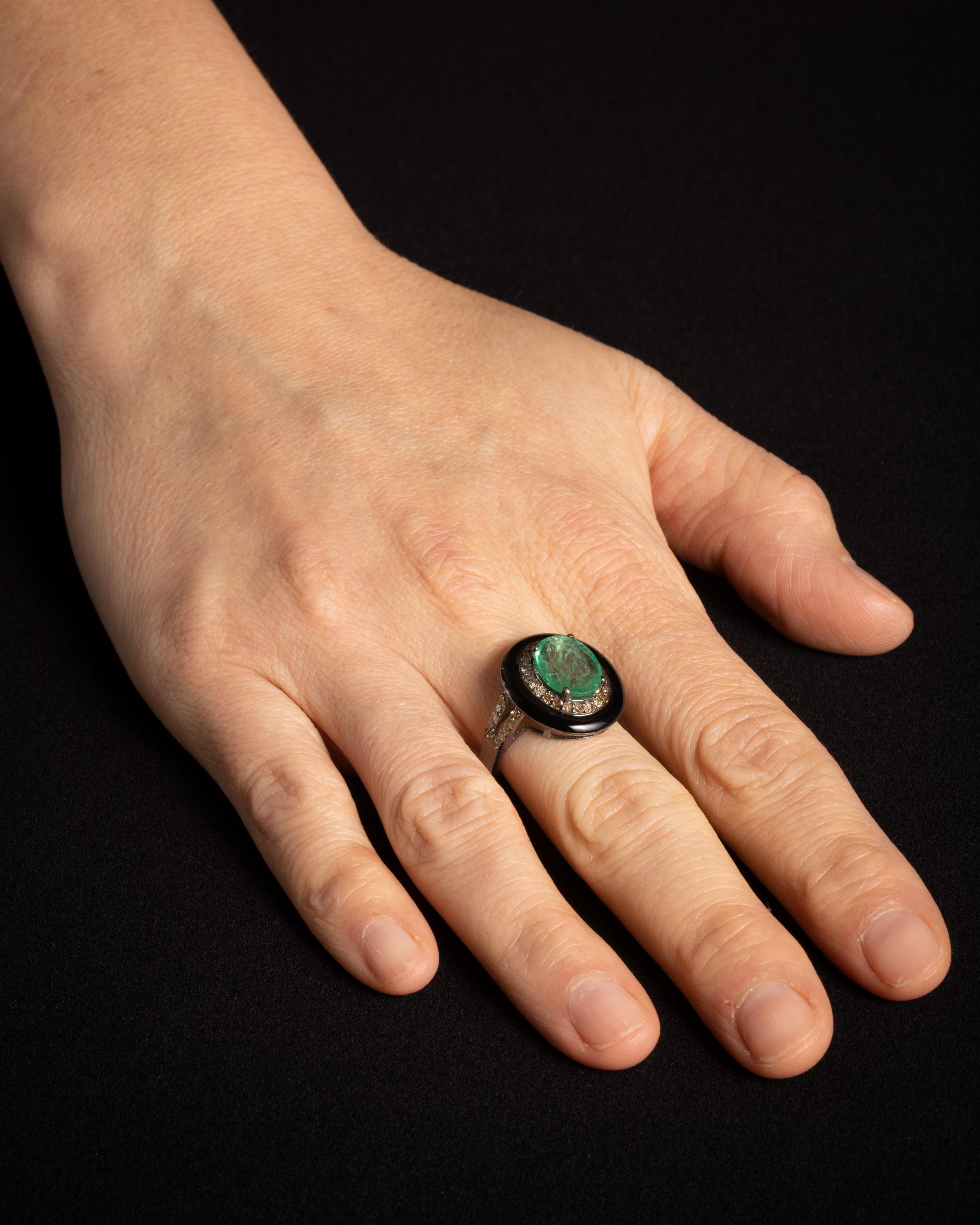 Ring mit Smaragd, Diamant und schwarzem Onyx für Damen oder Herren im Angebot