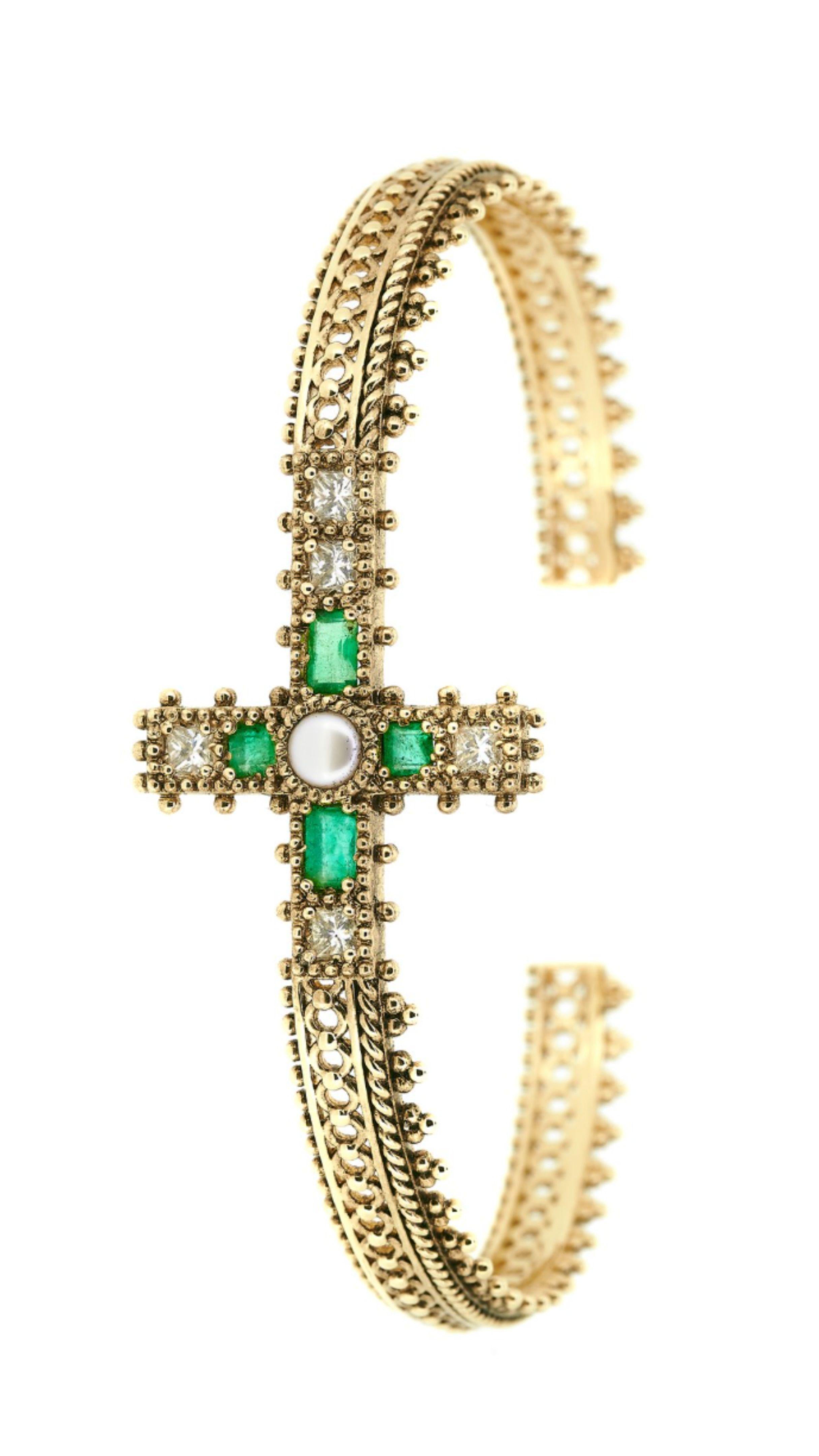 Women's or Men's Emerald Diamond and Pearl Madonna Bracelet in 18k Gold For Sale